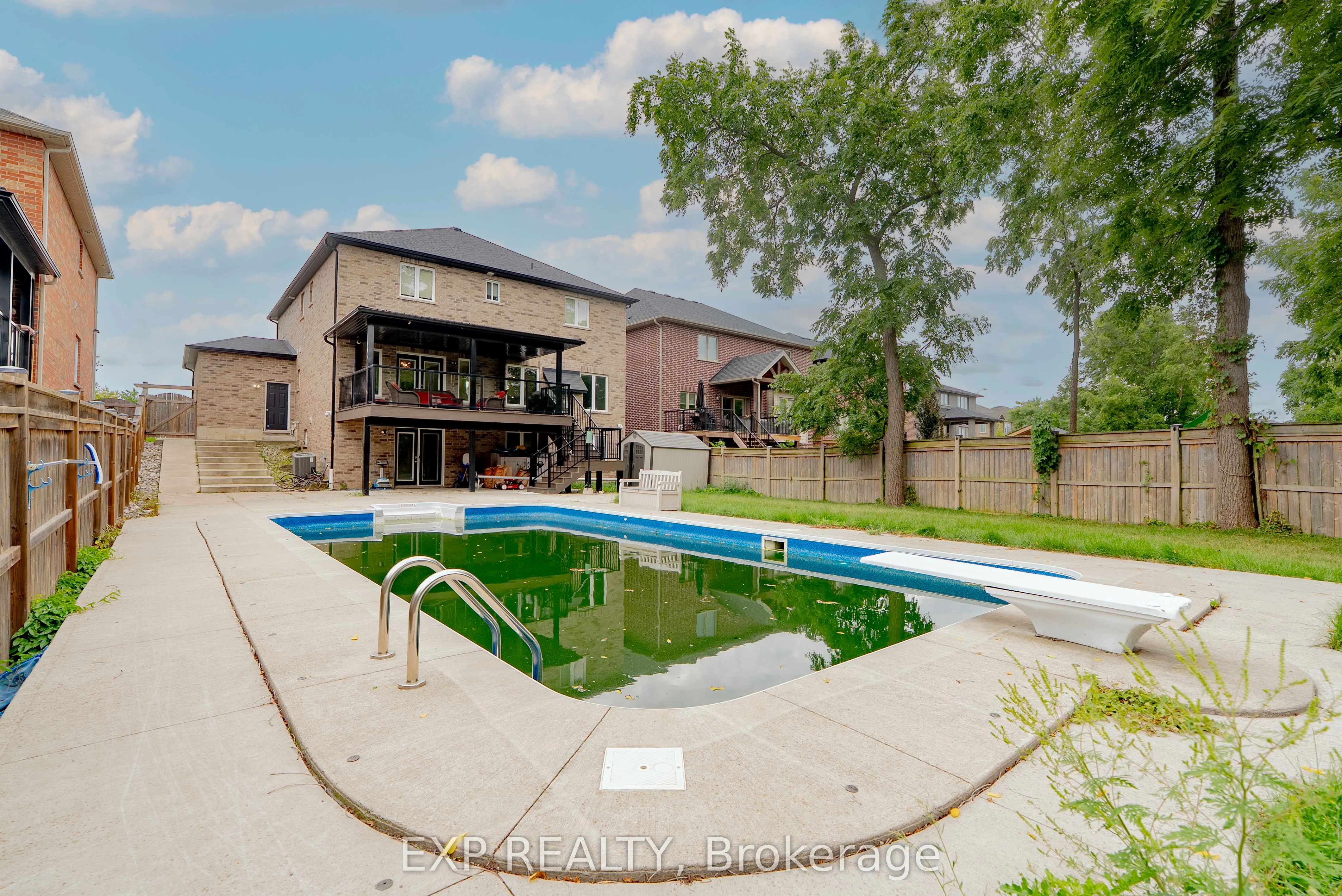 130 Kingsview Drive