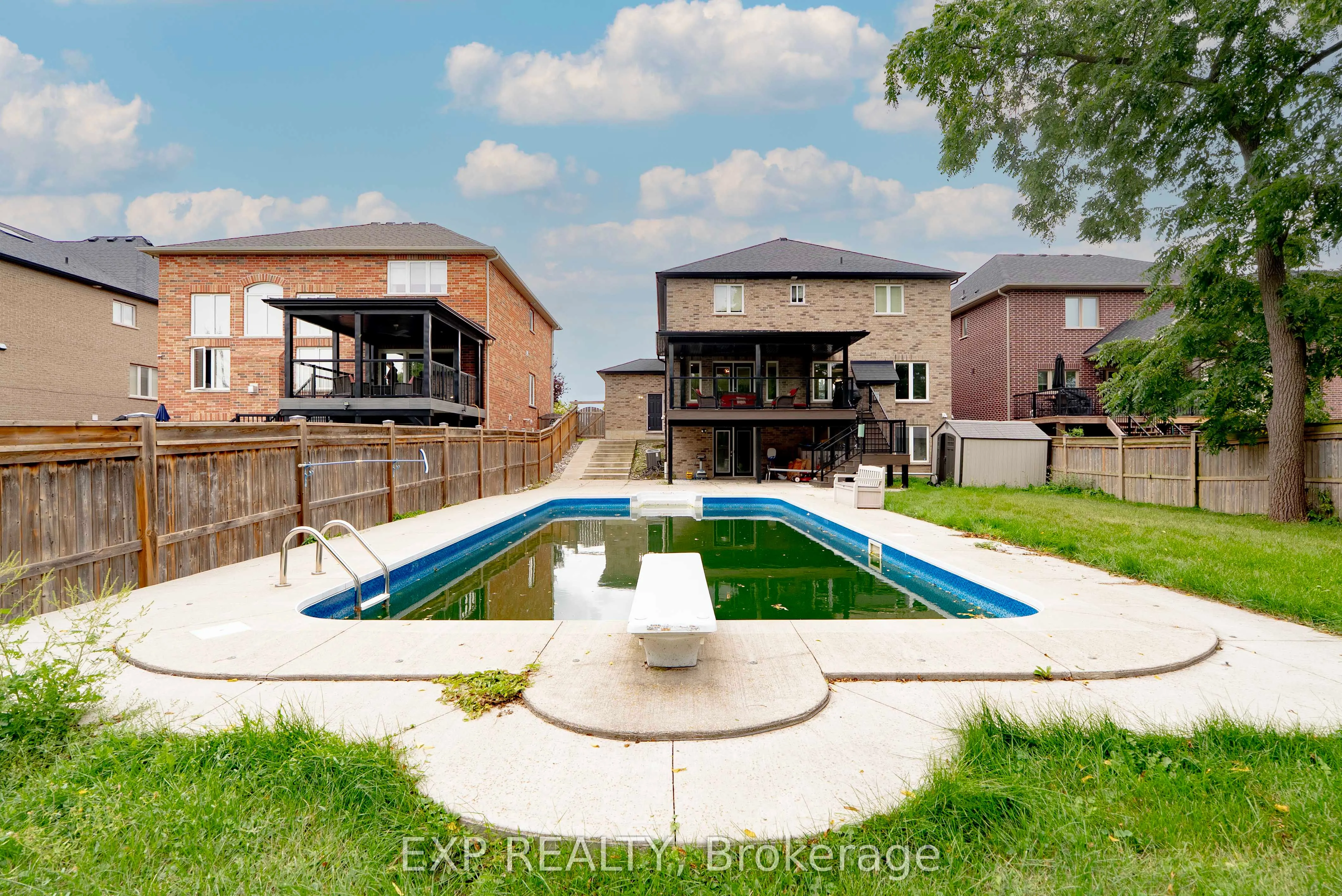 130 Kingsview Drive