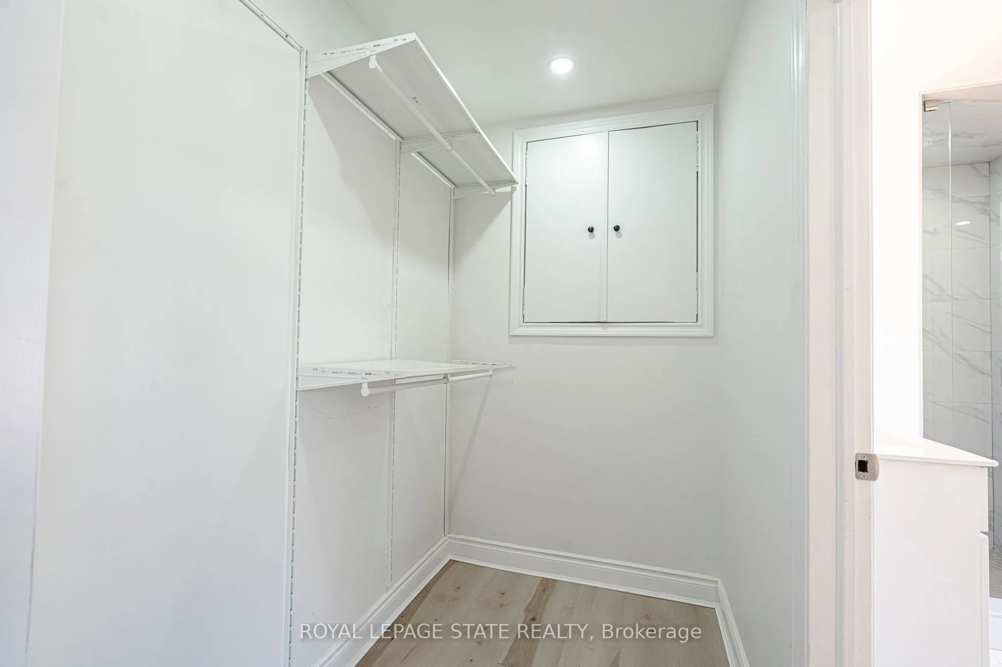 36 Spadina Avenue