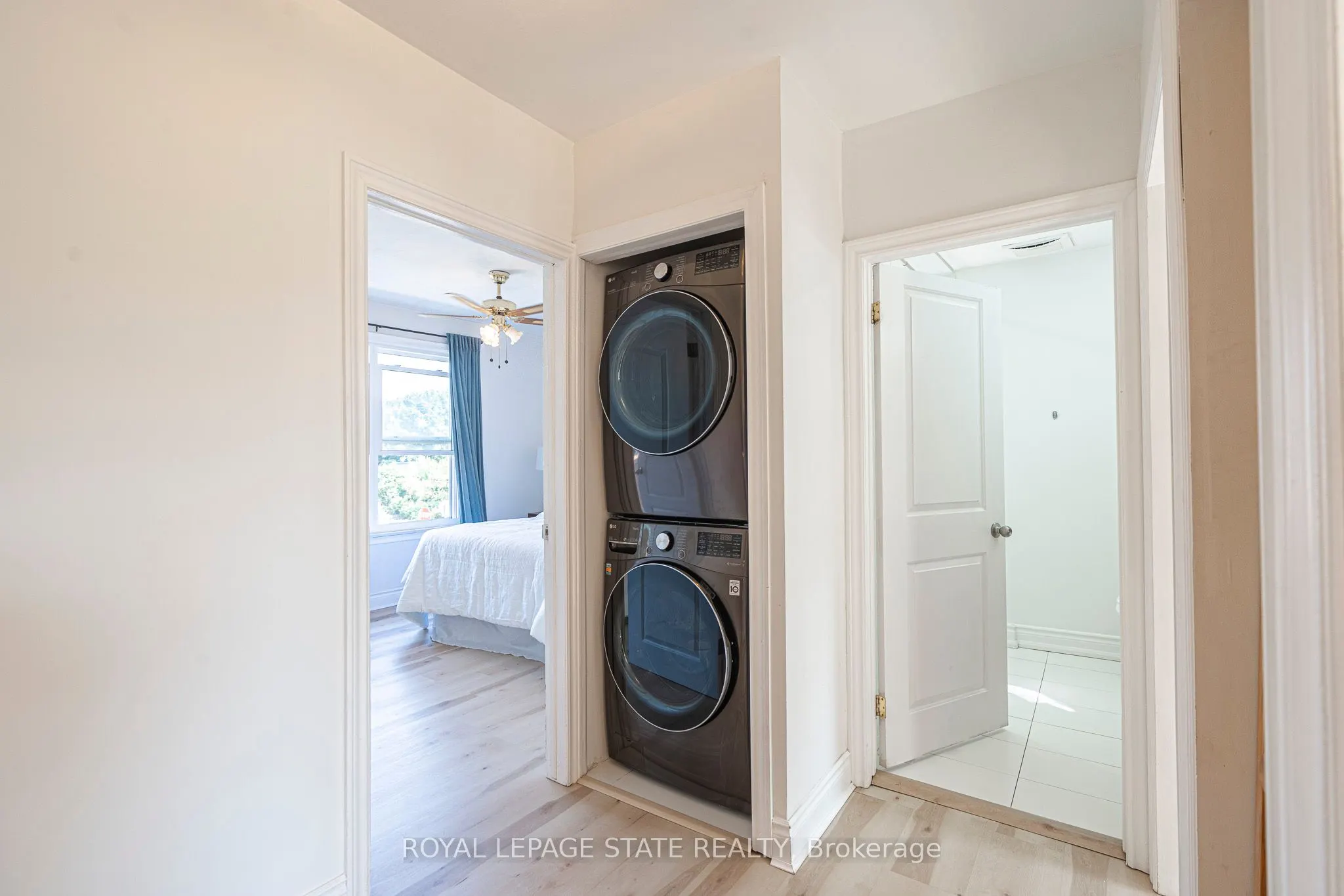 36 Spadina Avenue