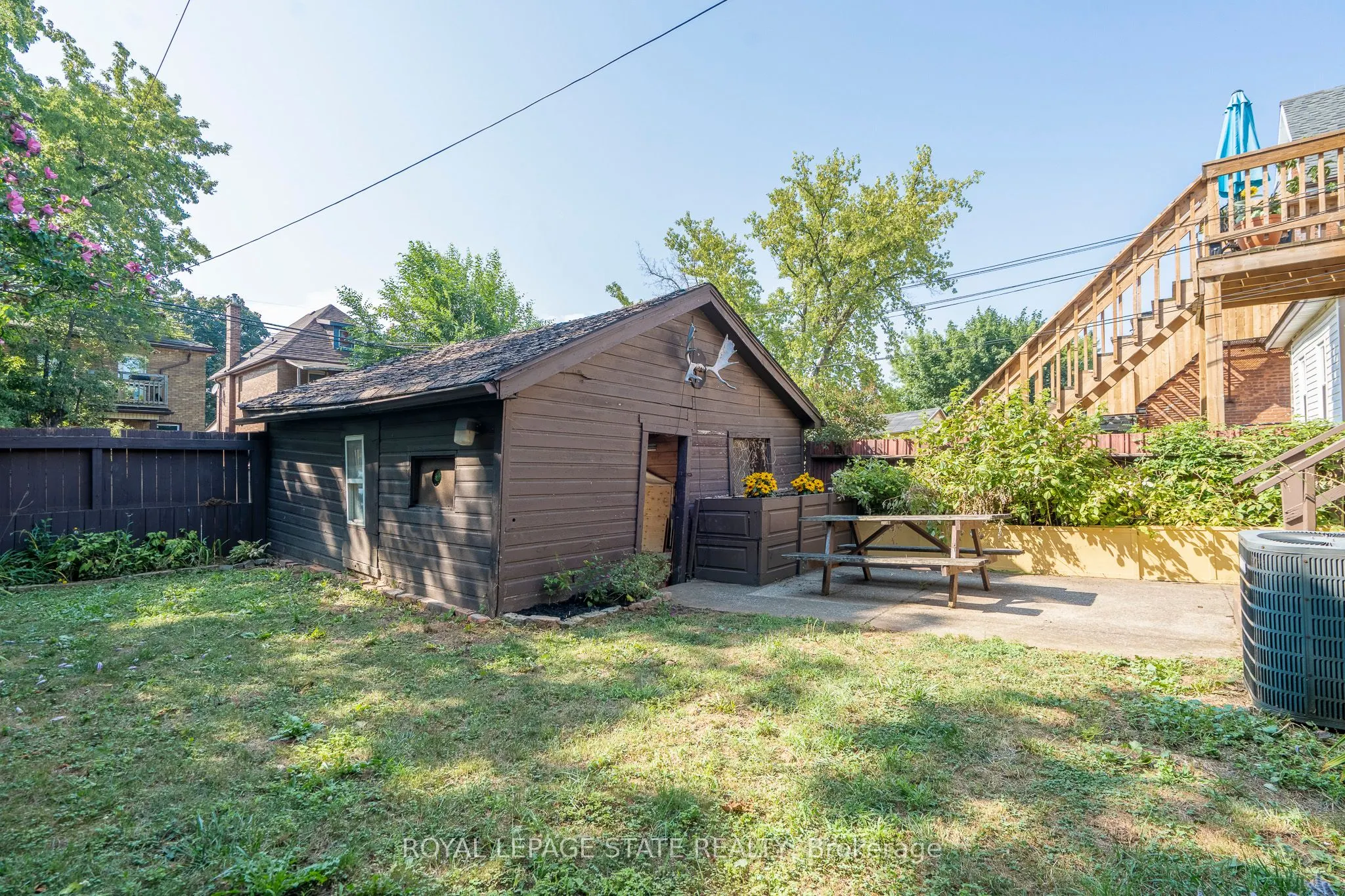 36 Spadina Avenue