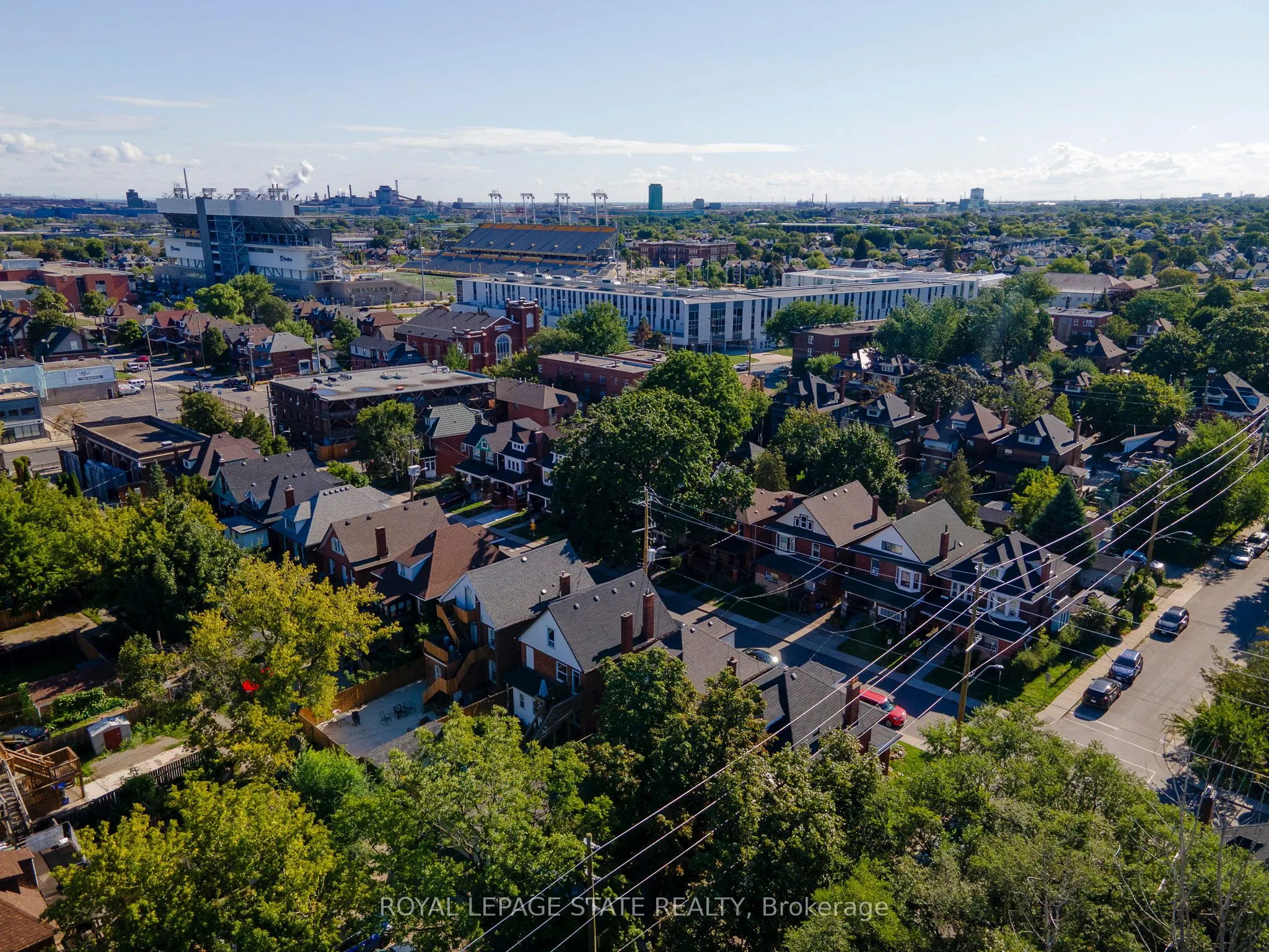 36 Spadina Avenue