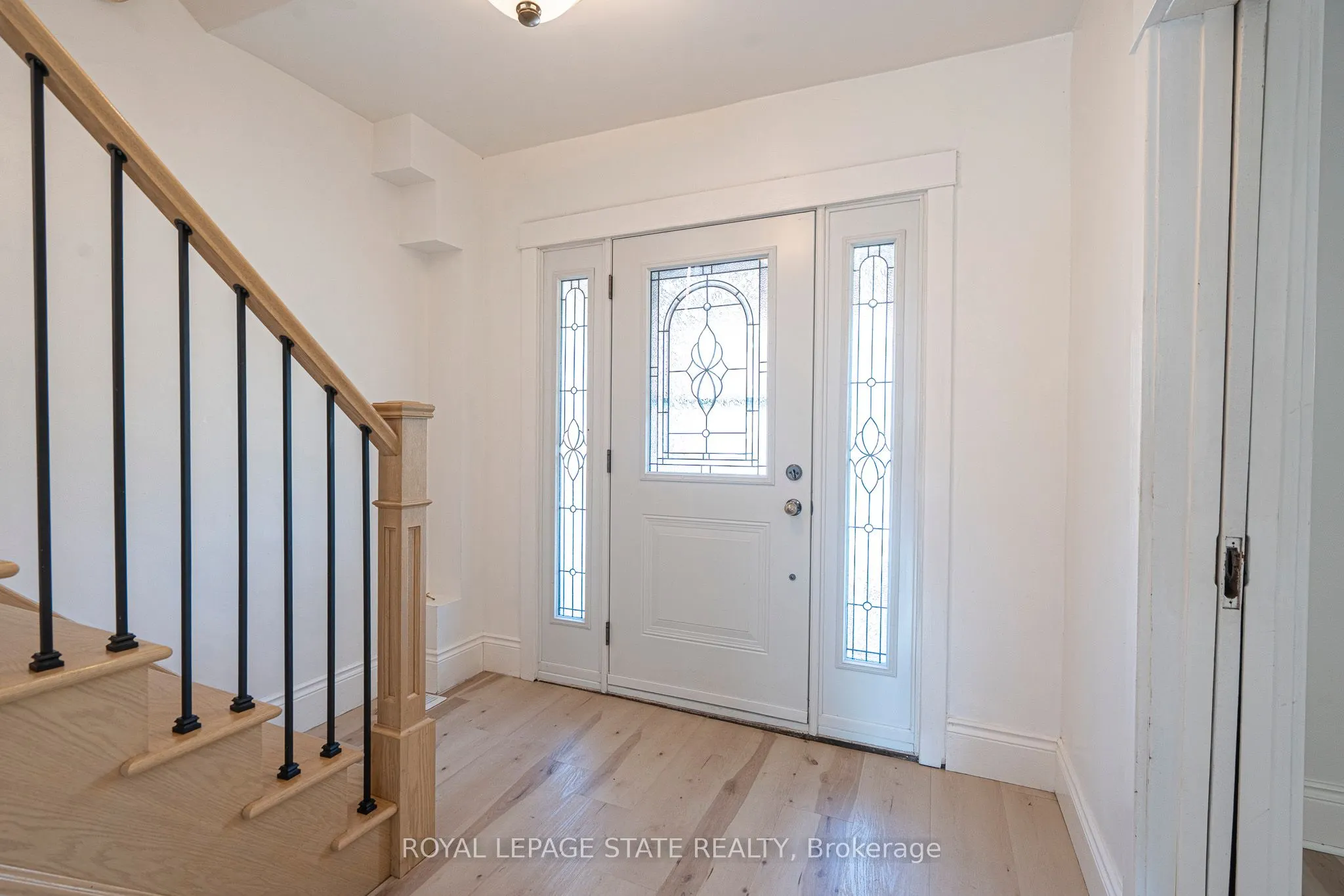 36 Spadina Avenue