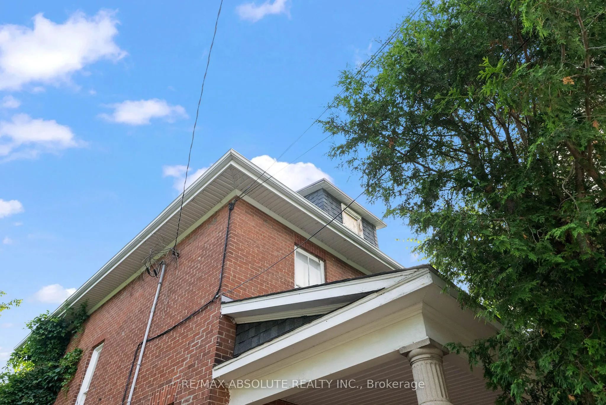 12 Rock Lane E