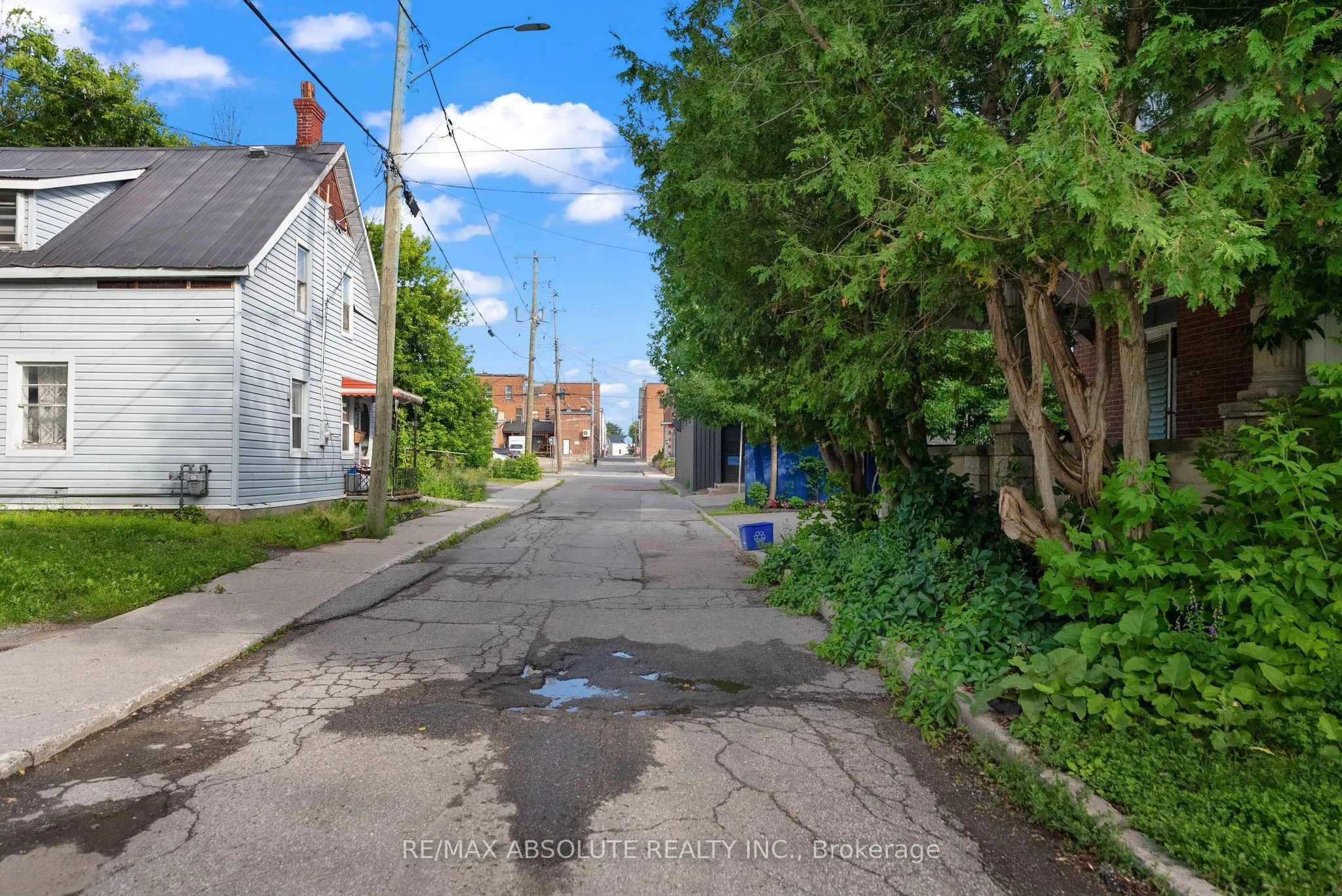 12 Rock Lane E