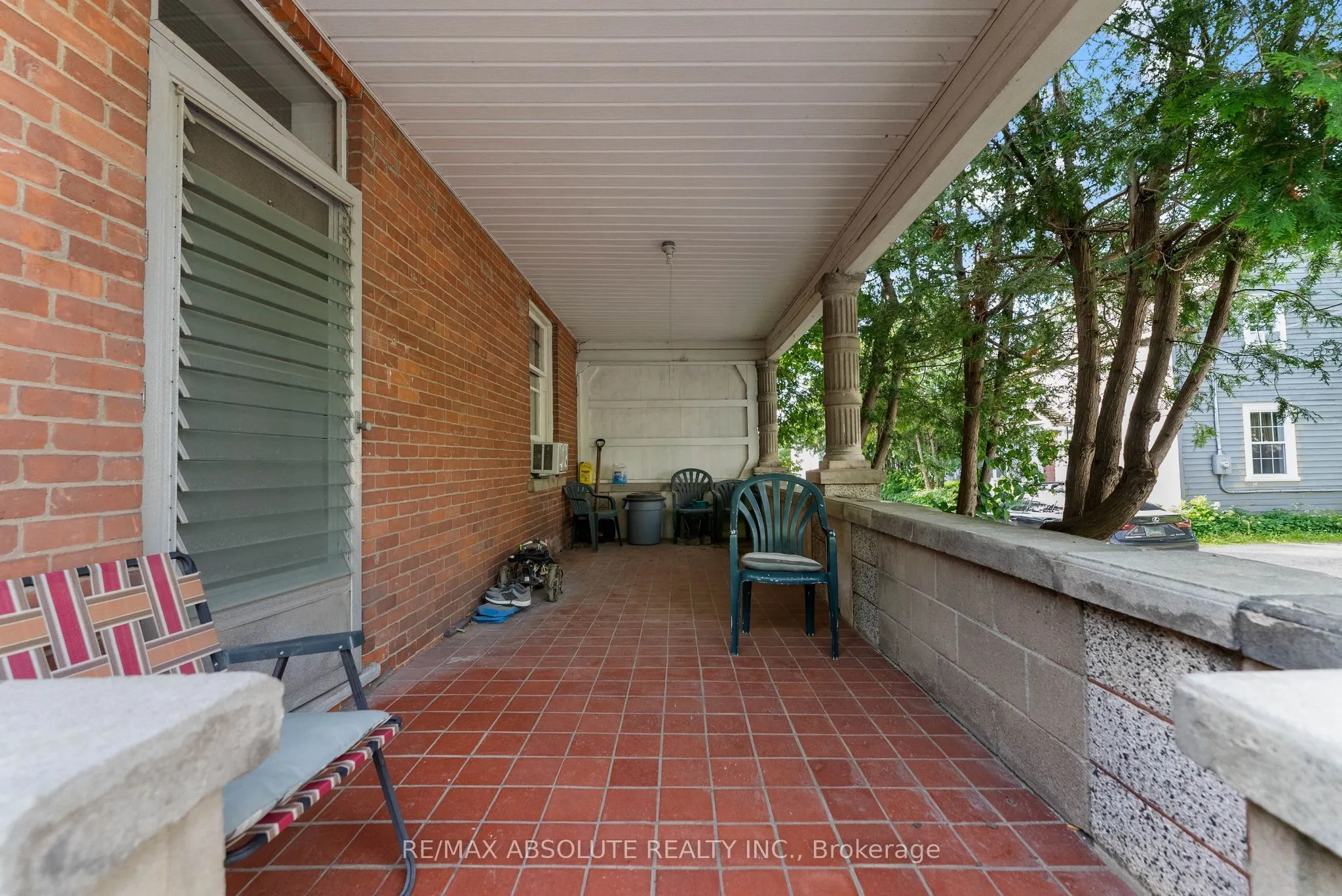 12 Rock Lane E