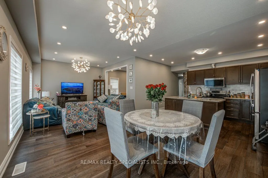 36 Weatherall Avenue, #Upper