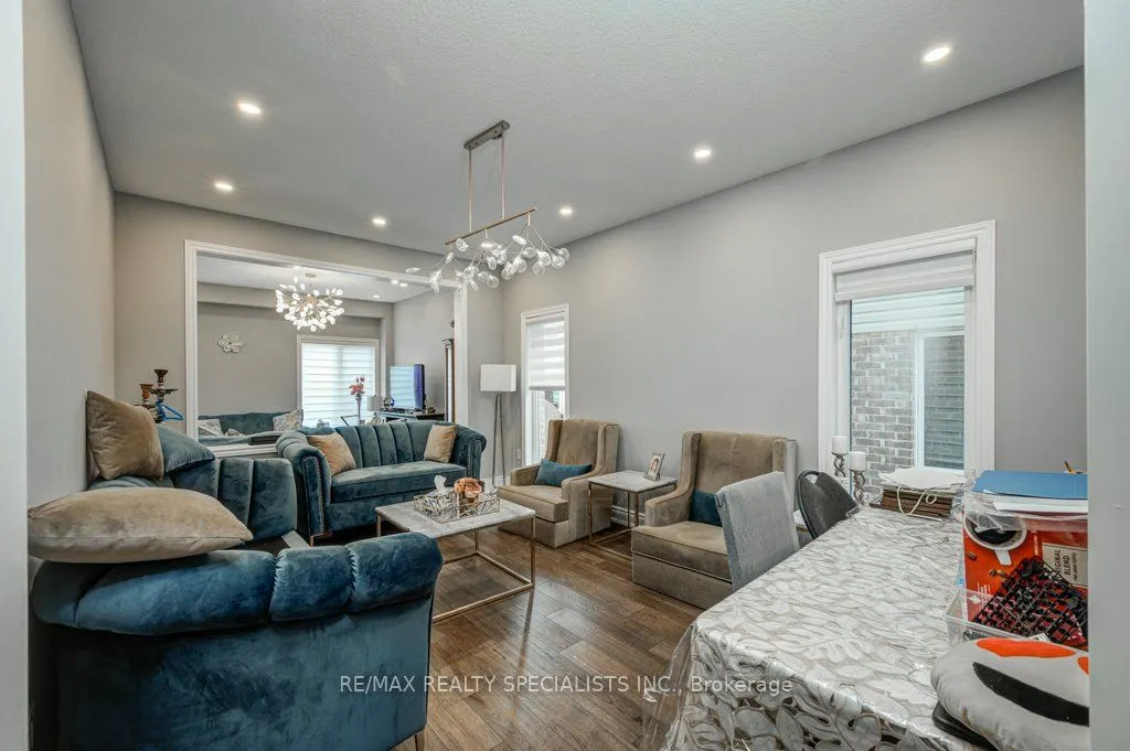 36 Weatherall Avenue, #Upper