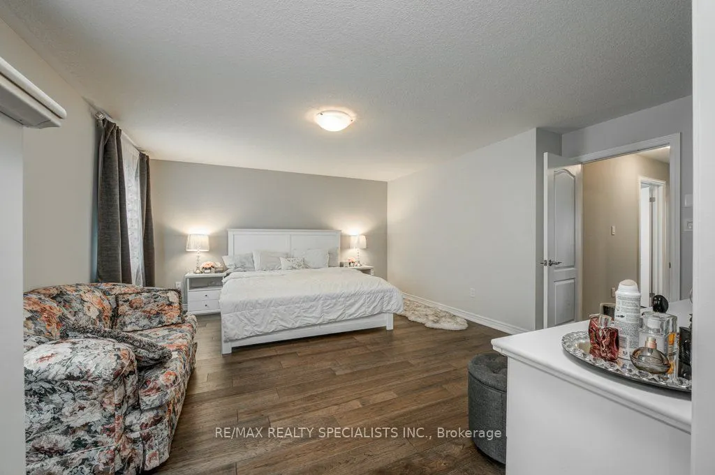 36 Weatherall Avenue, #Upper