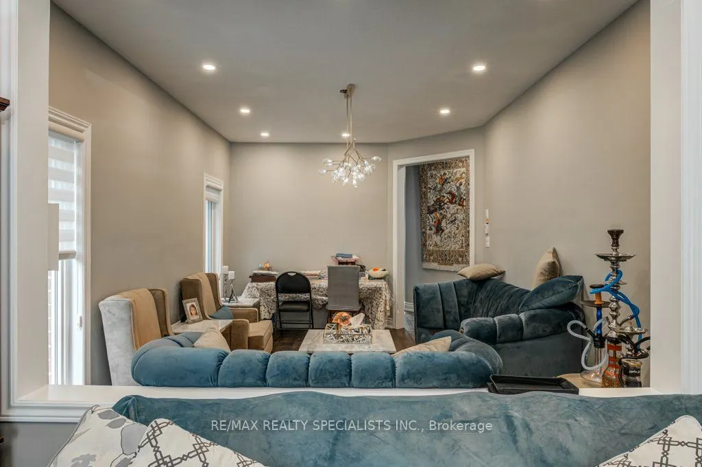 36 Weatherall Avenue, #Upper