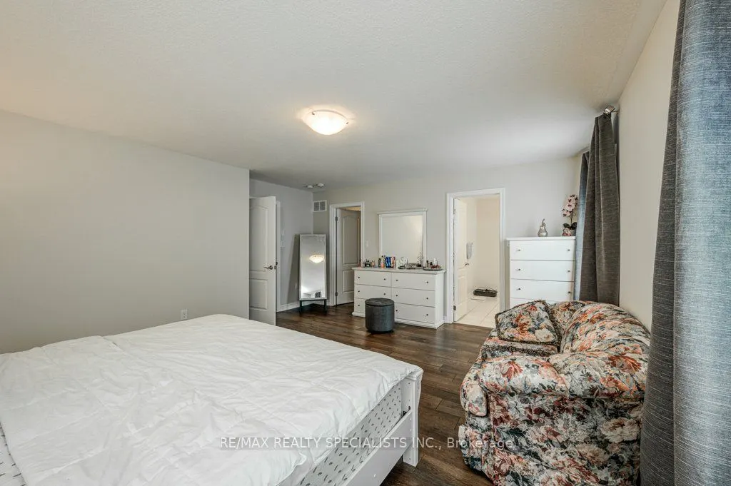 36 Weatherall Avenue, #Upper