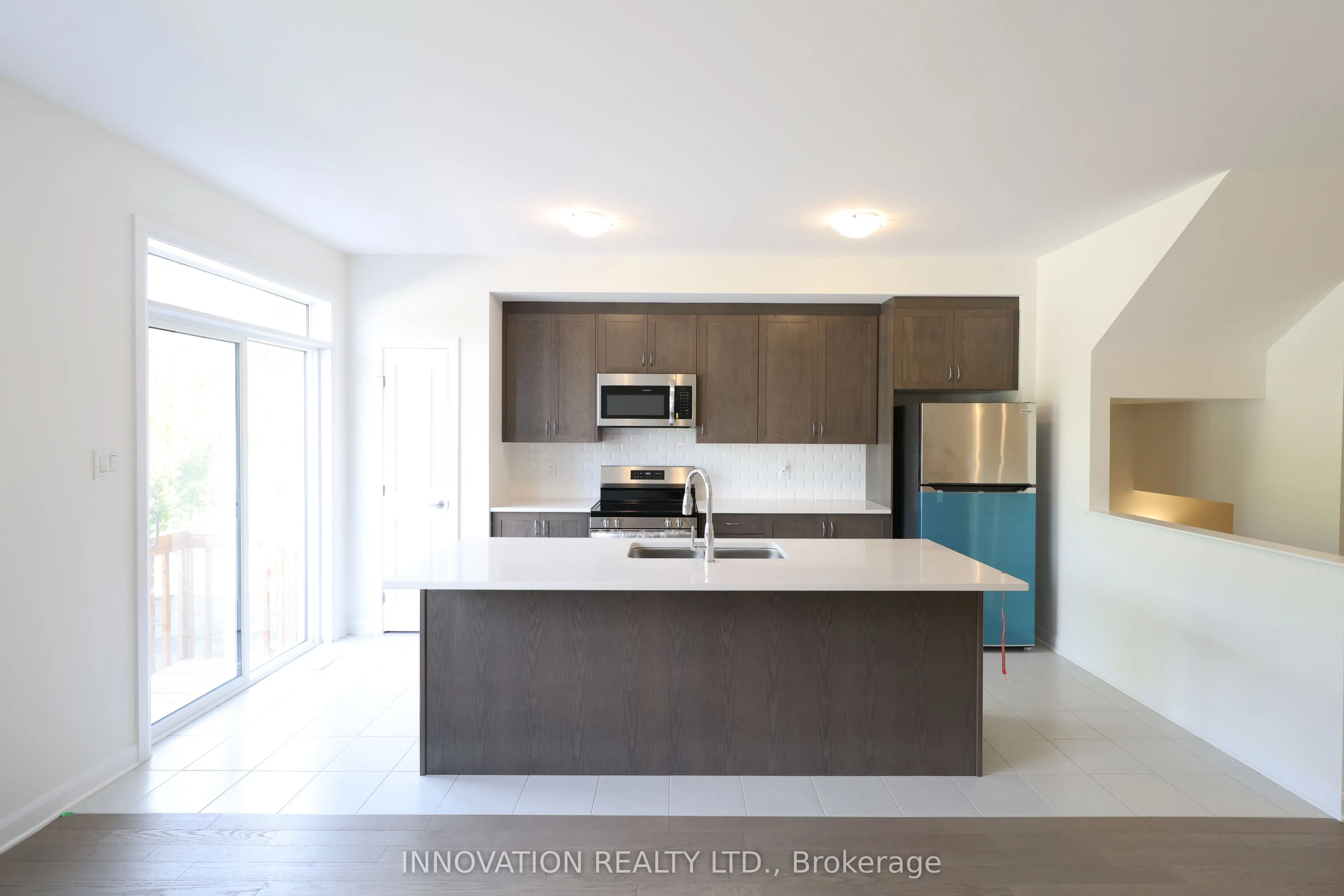 255 ELSIE MACGILL Walk
