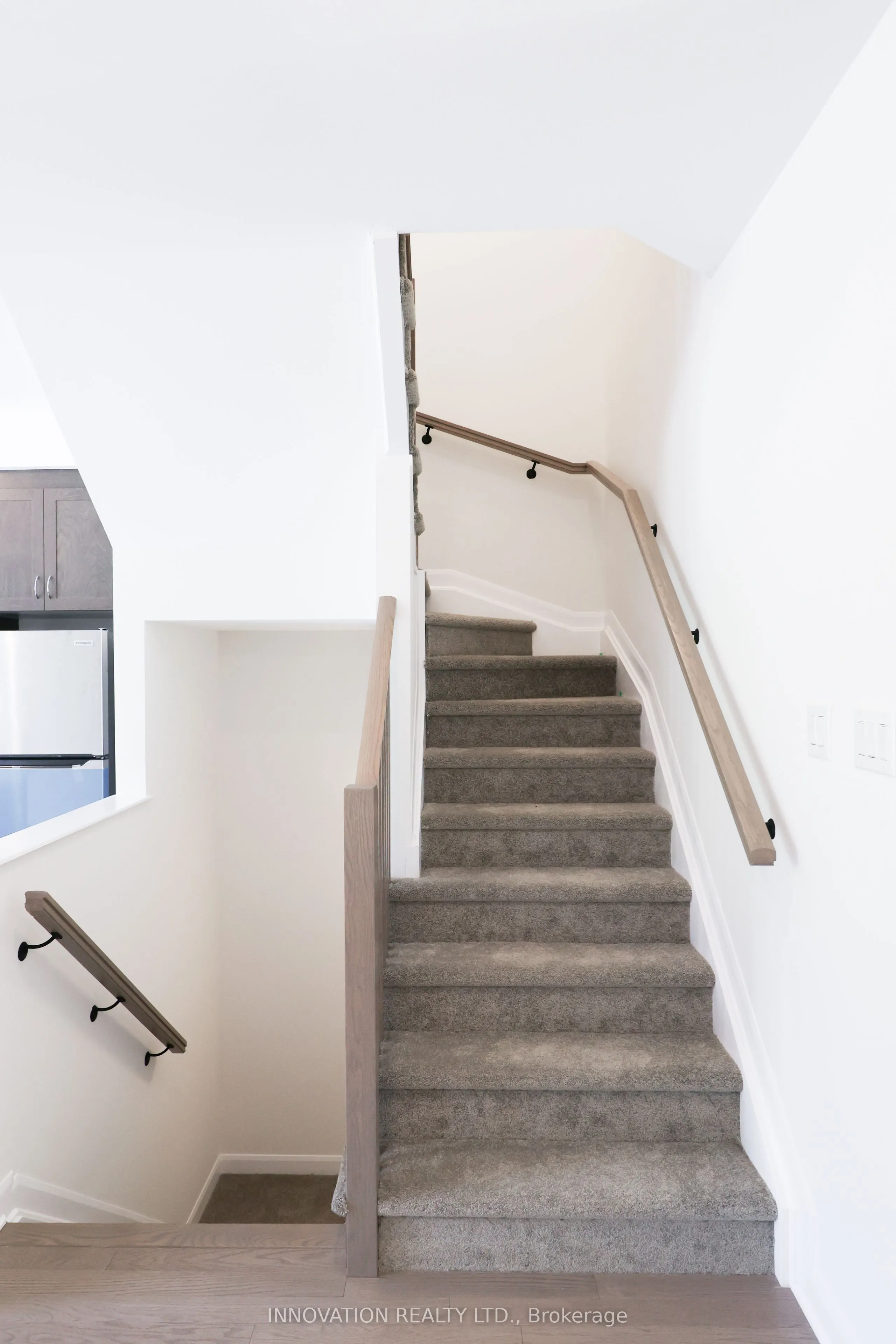 255 ELSIE MACGILL Walk