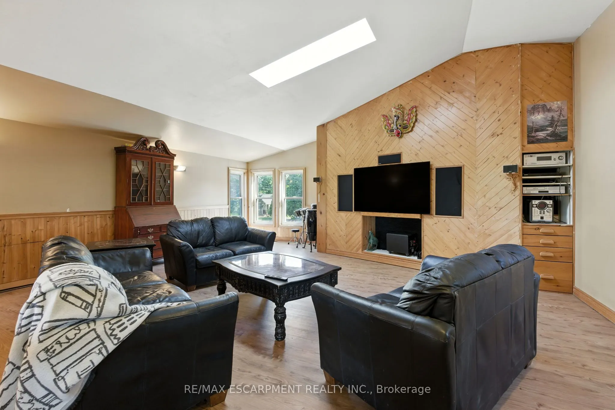5 Mazza Avenue
