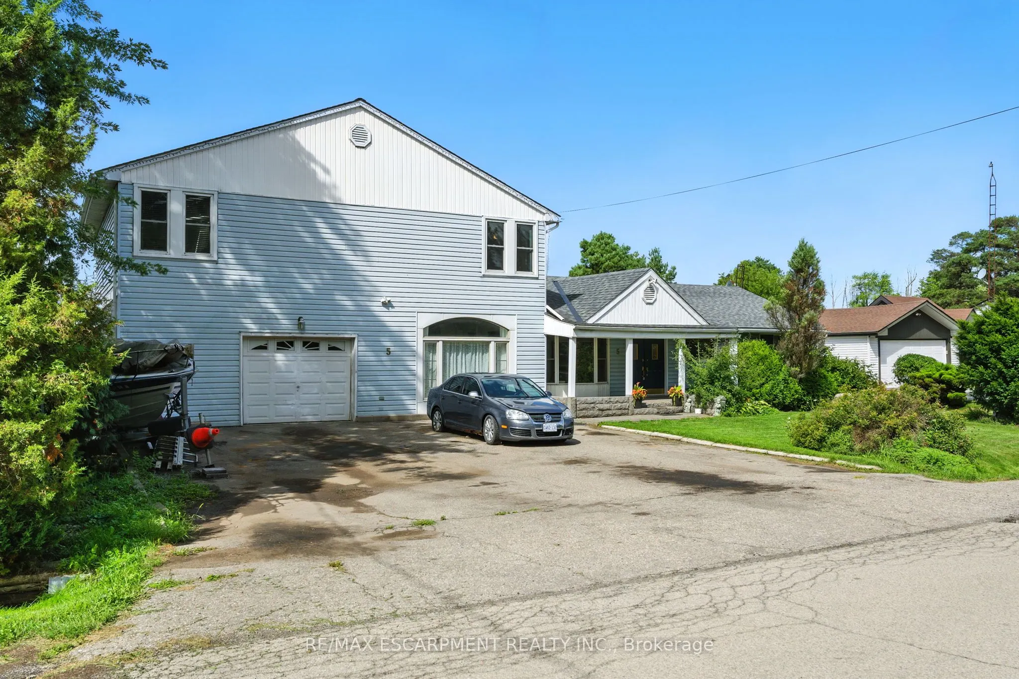 5 Mazza Avenue