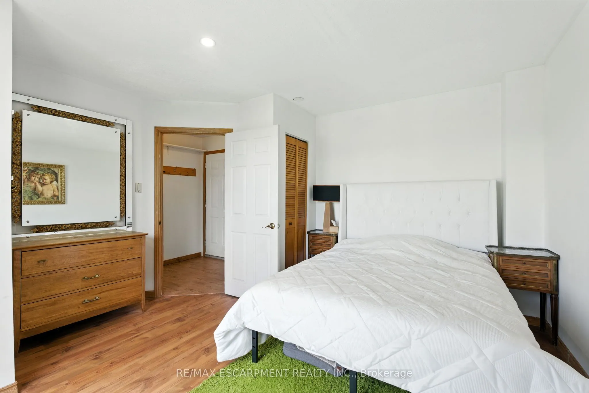 5 Mazza Avenue