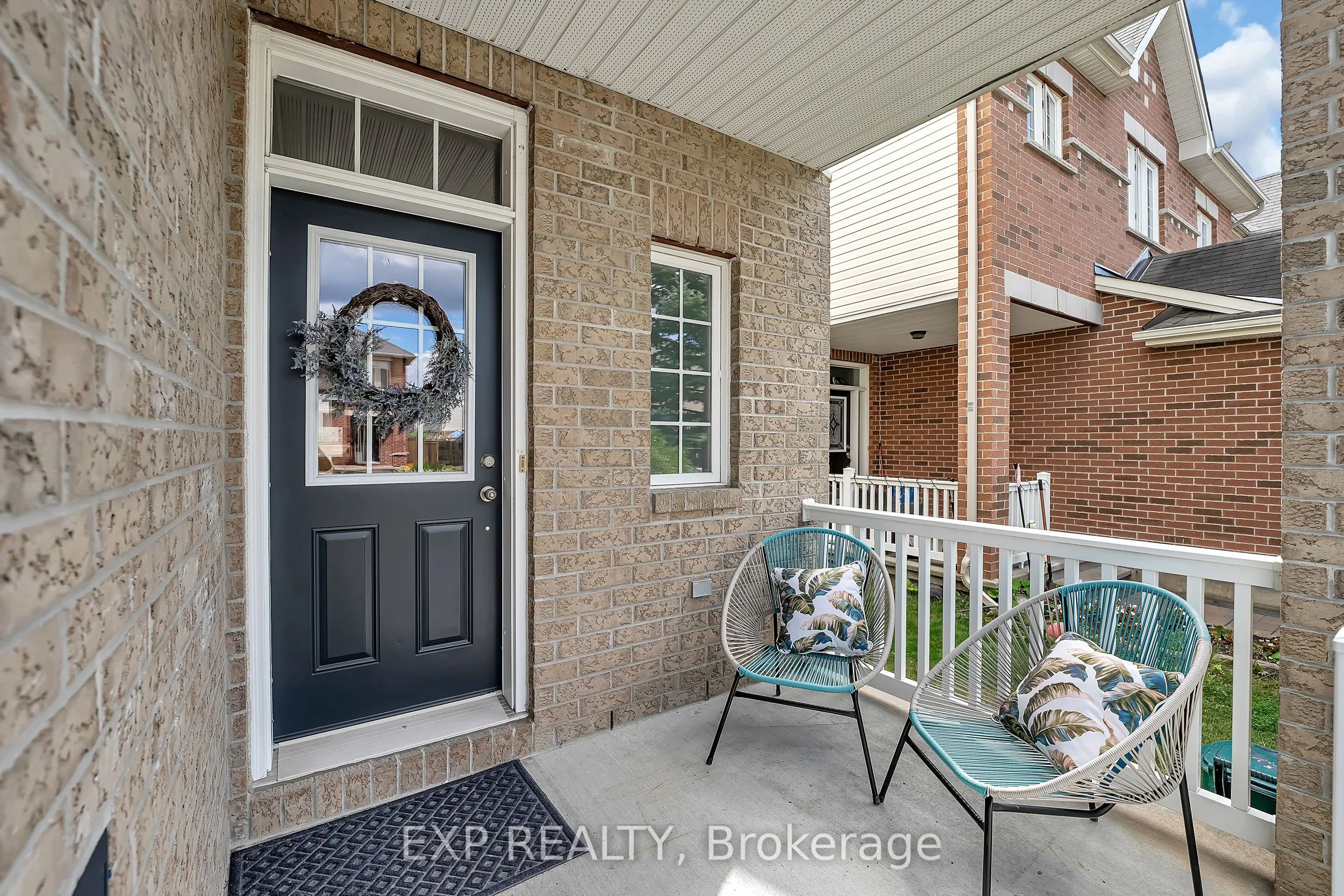 694 Bowercrest Crescent