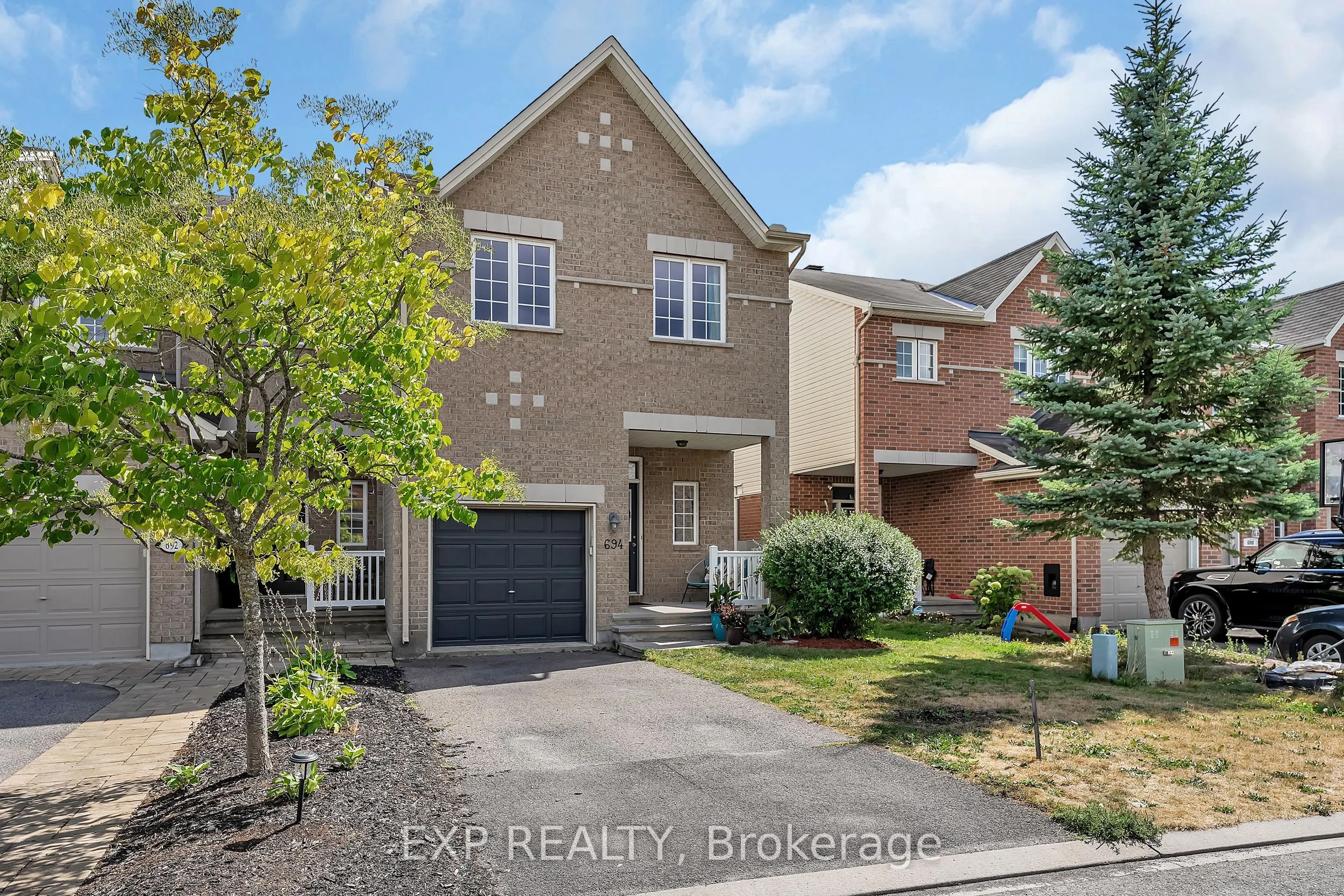 694 Bowercrest Crescent