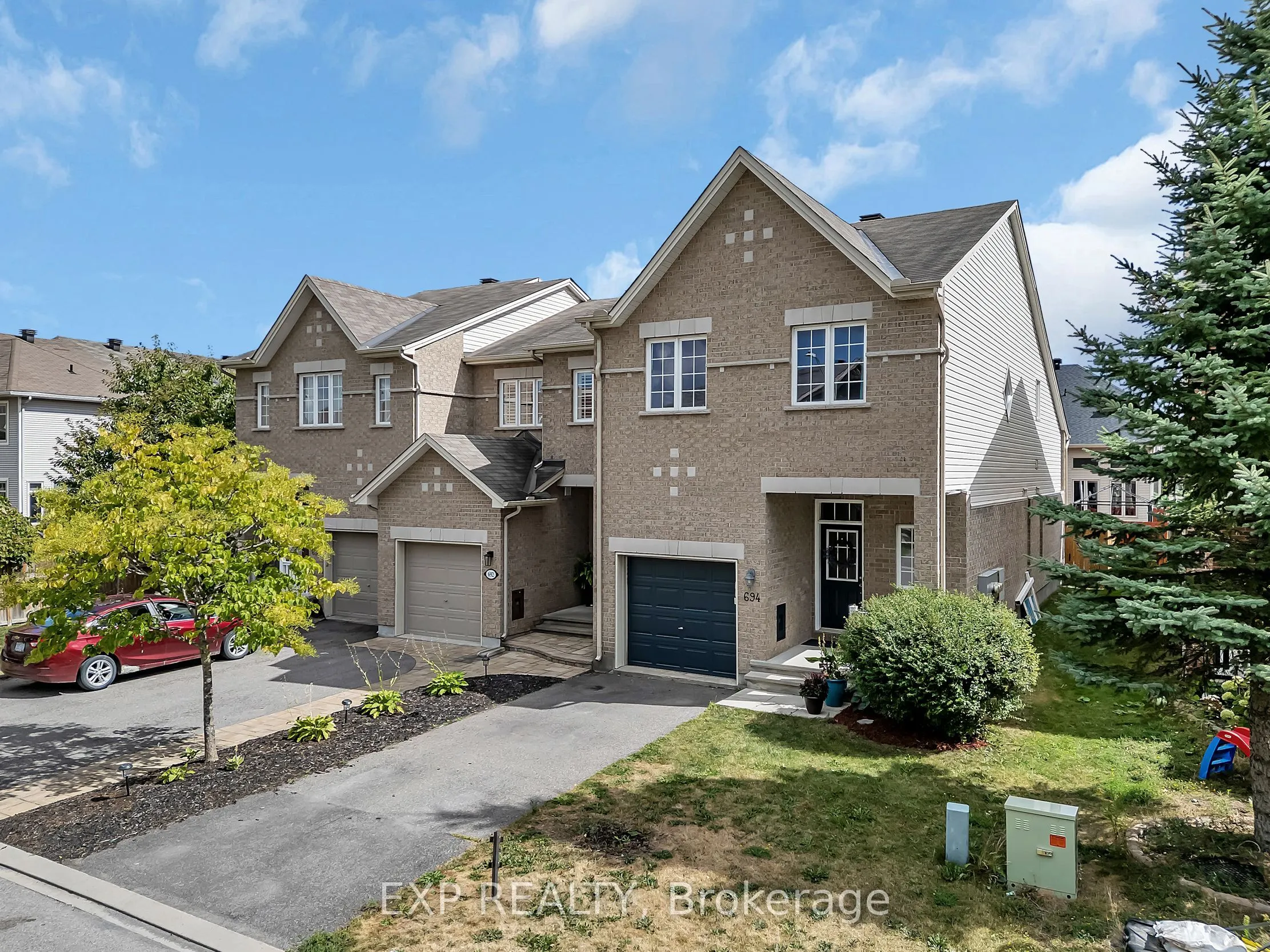 694 Bowercrest Crescent