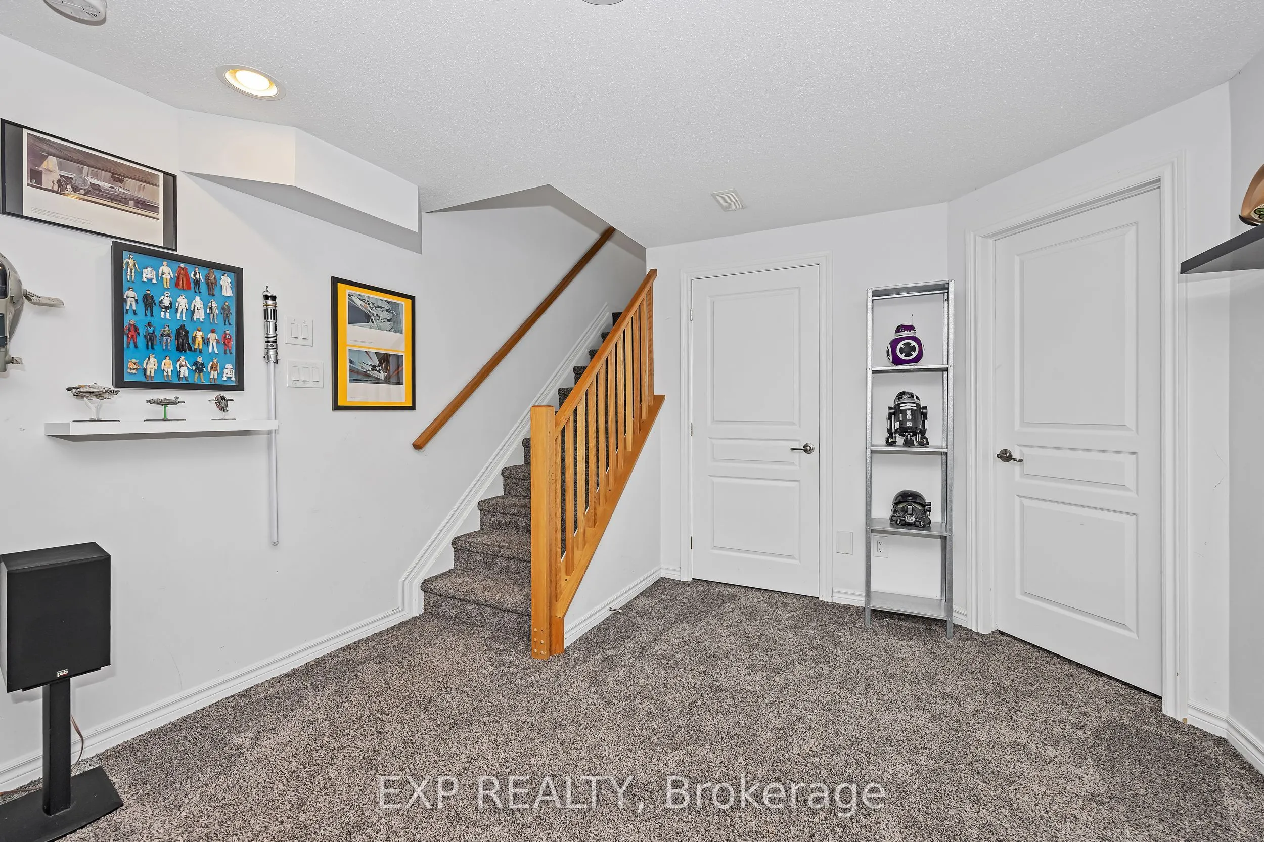 694 Bowercrest Crescent
