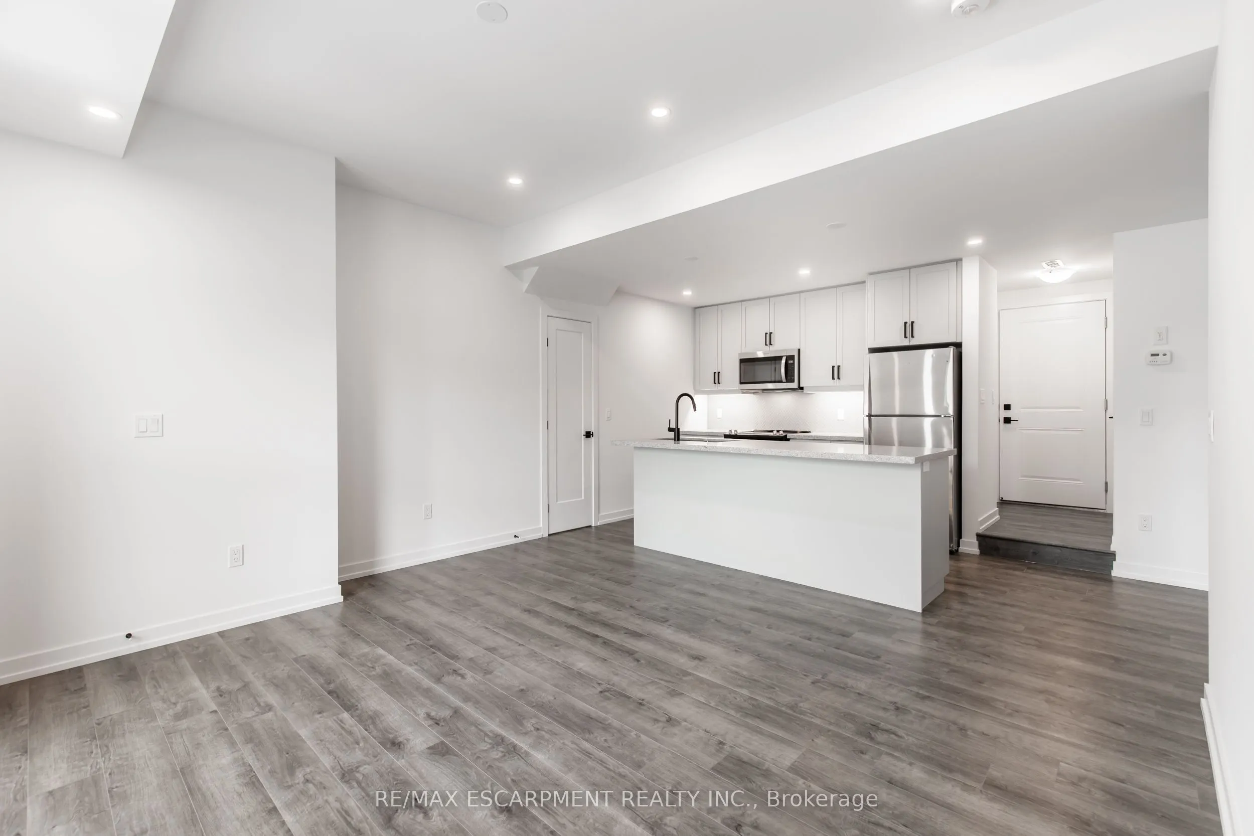 243 Burke Street, #0