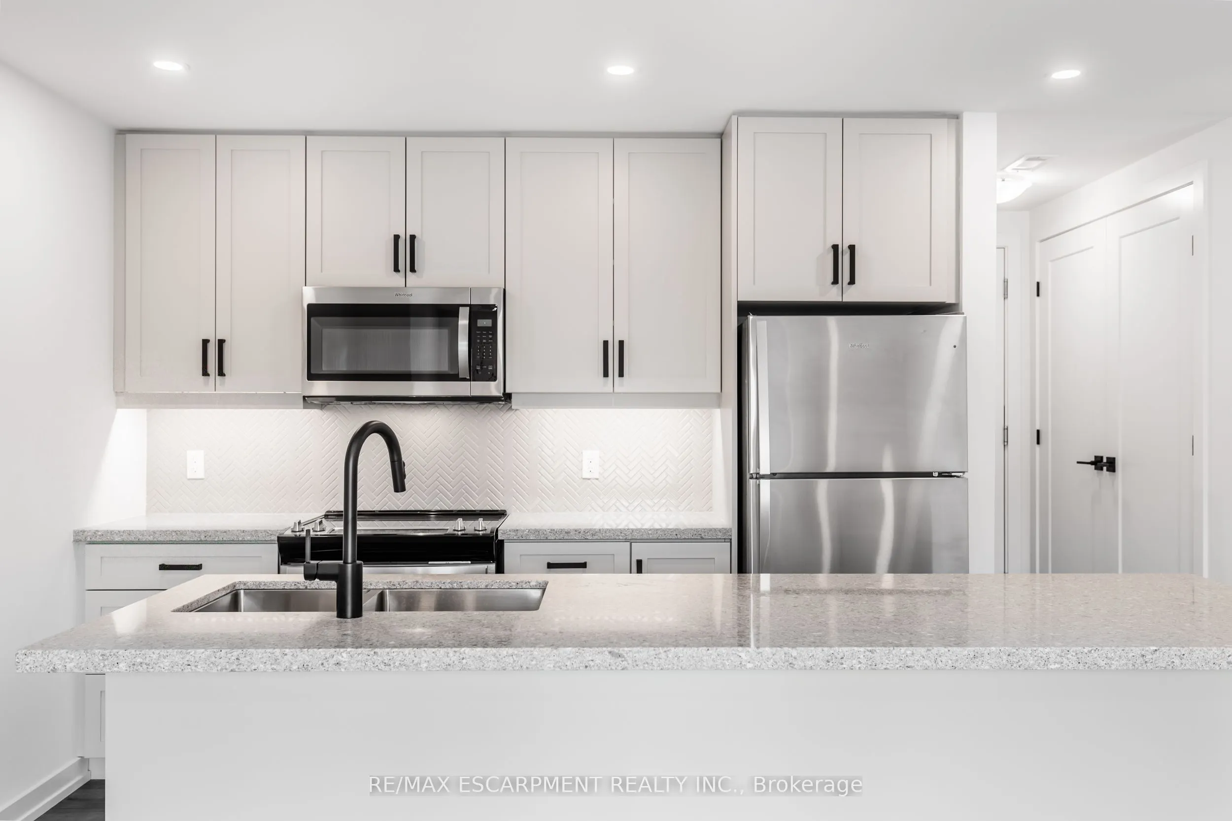 243 Burke Street, #0