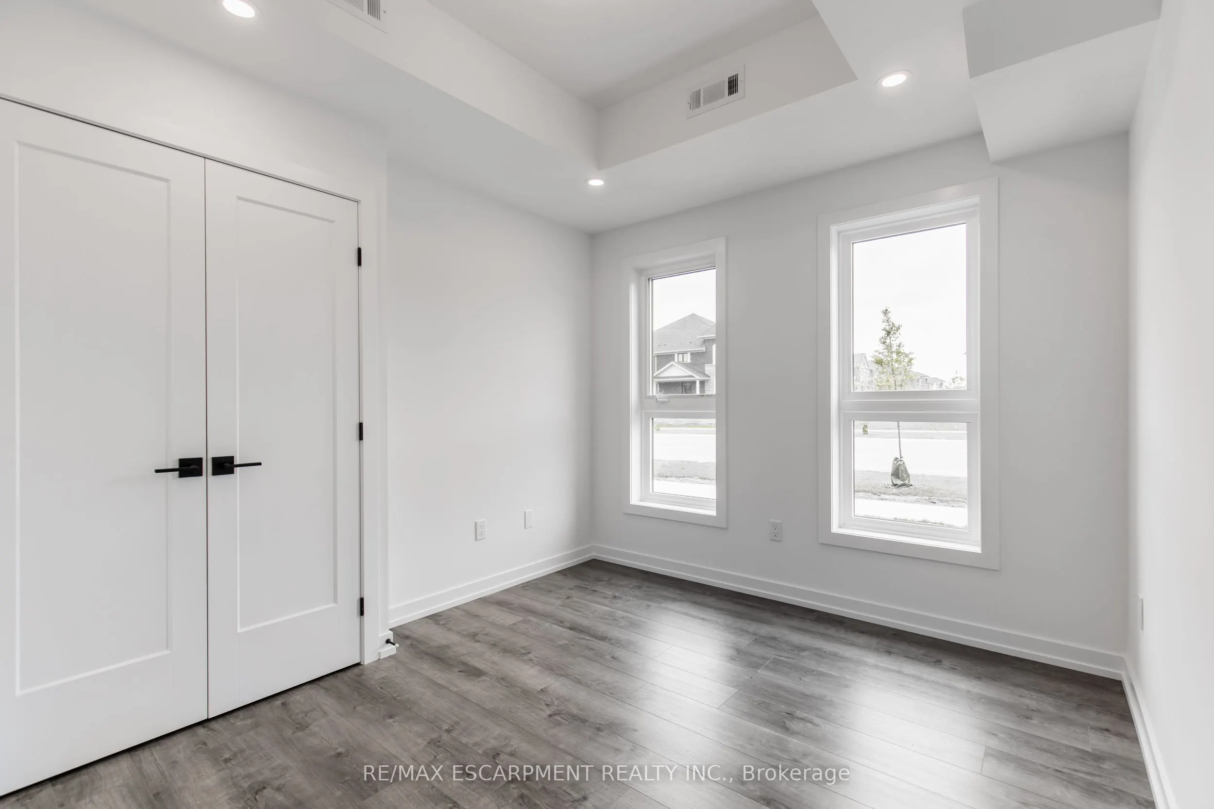243 Burke Street, #0