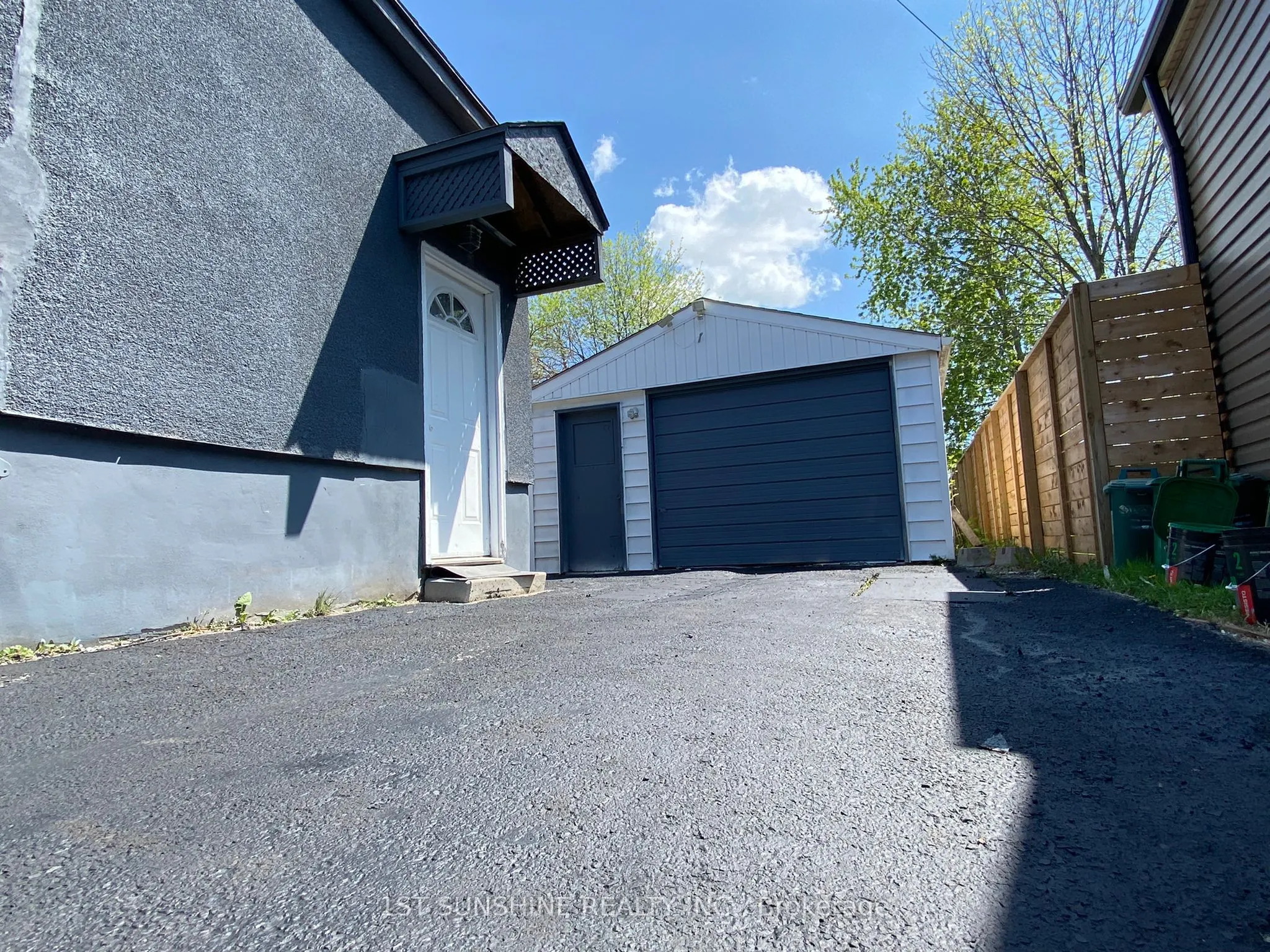 40 BARTLETT Street