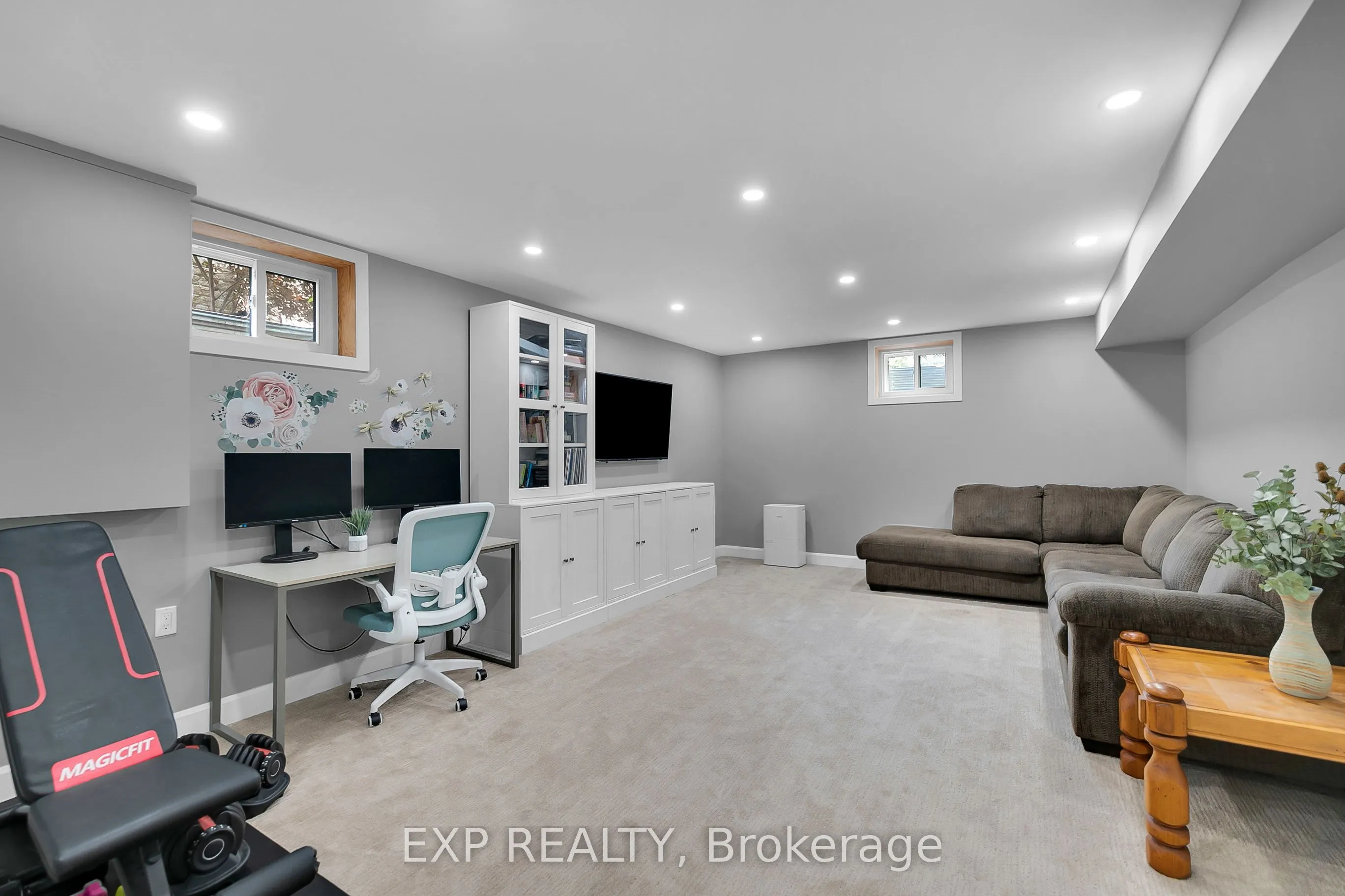 31 Brenneman Drive
