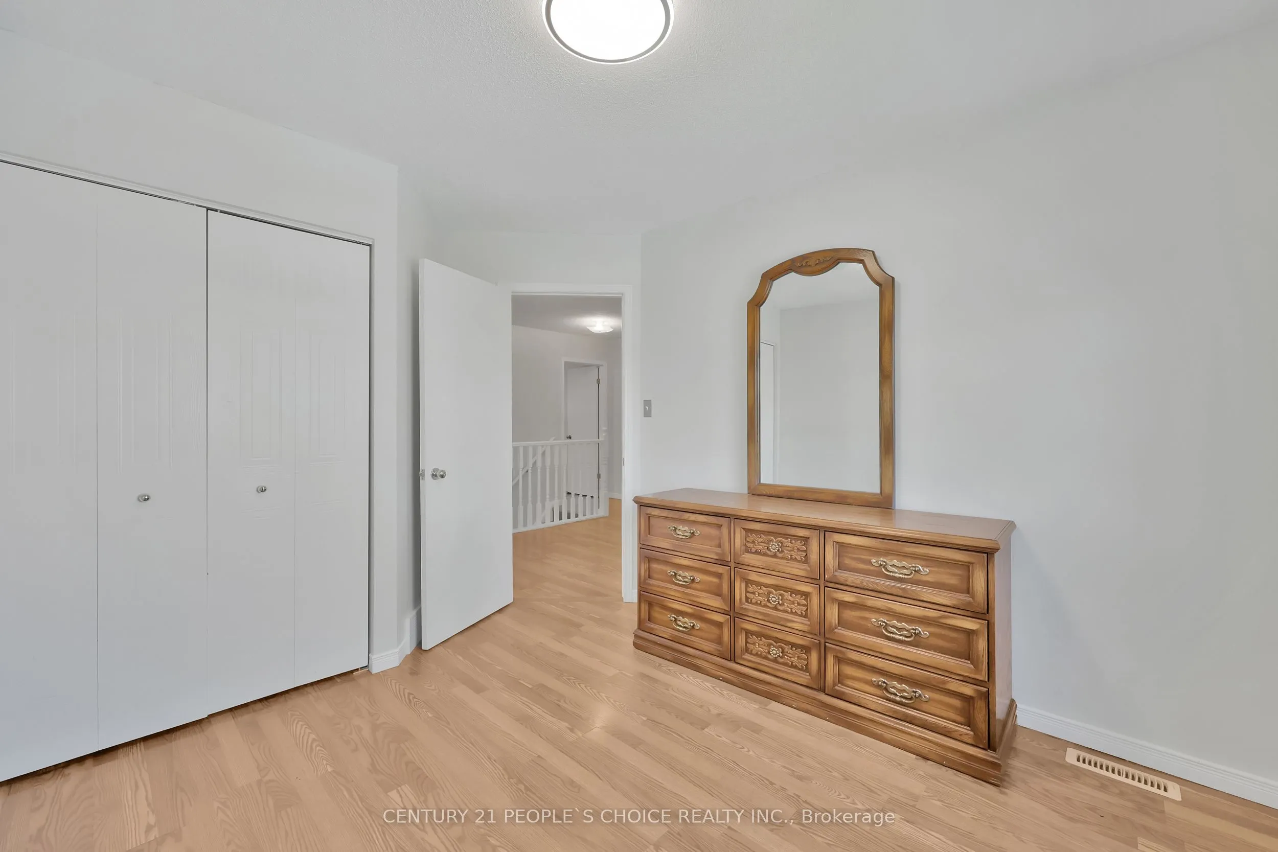 34 PHAIR Crescent