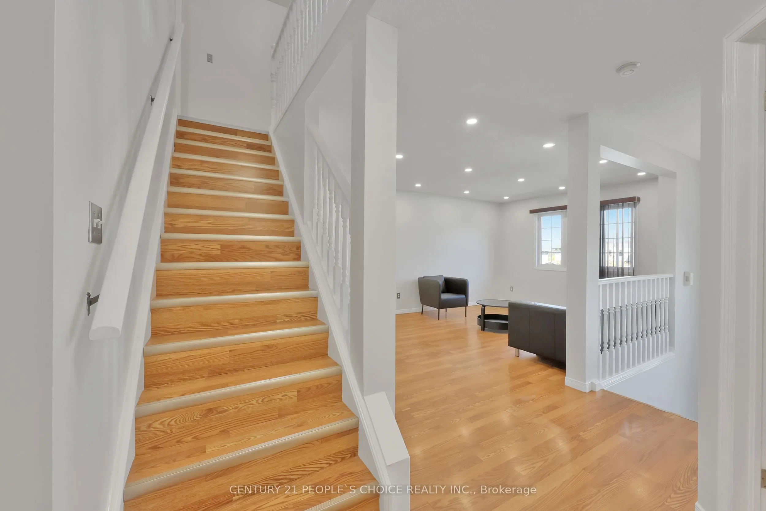 34 PHAIR Crescent