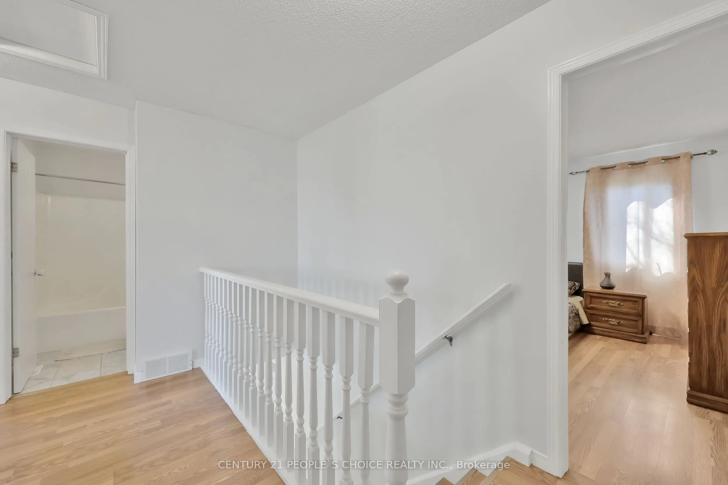 34 PHAIR Crescent