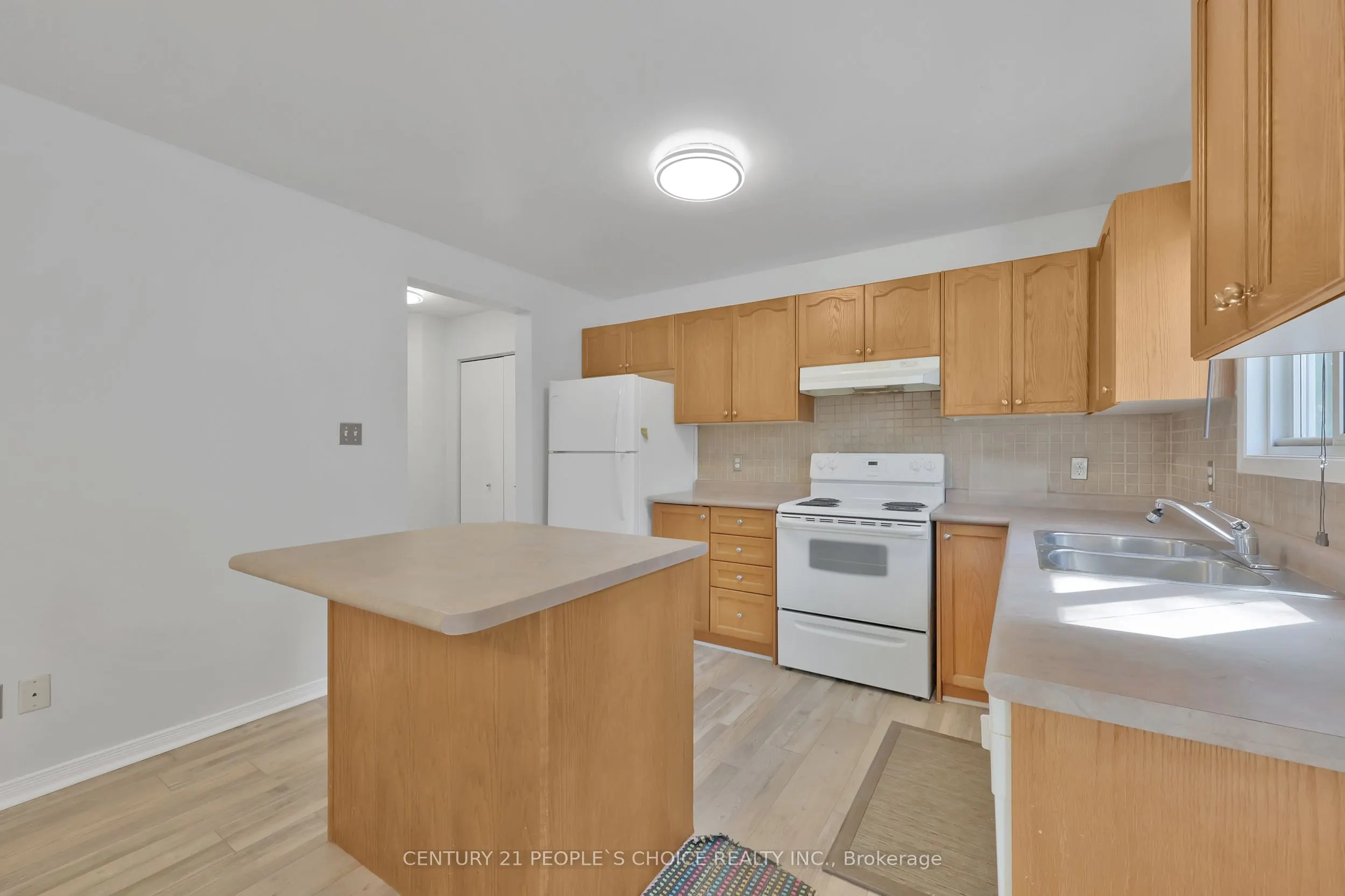 34 PHAIR Crescent