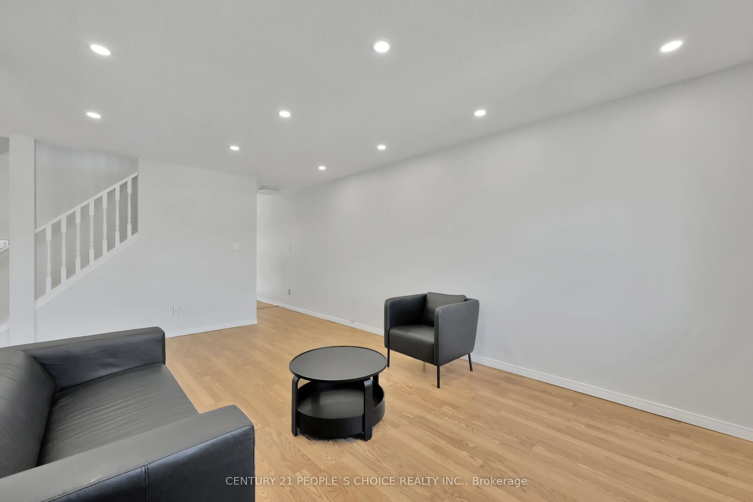 34 PHAIR Crescent