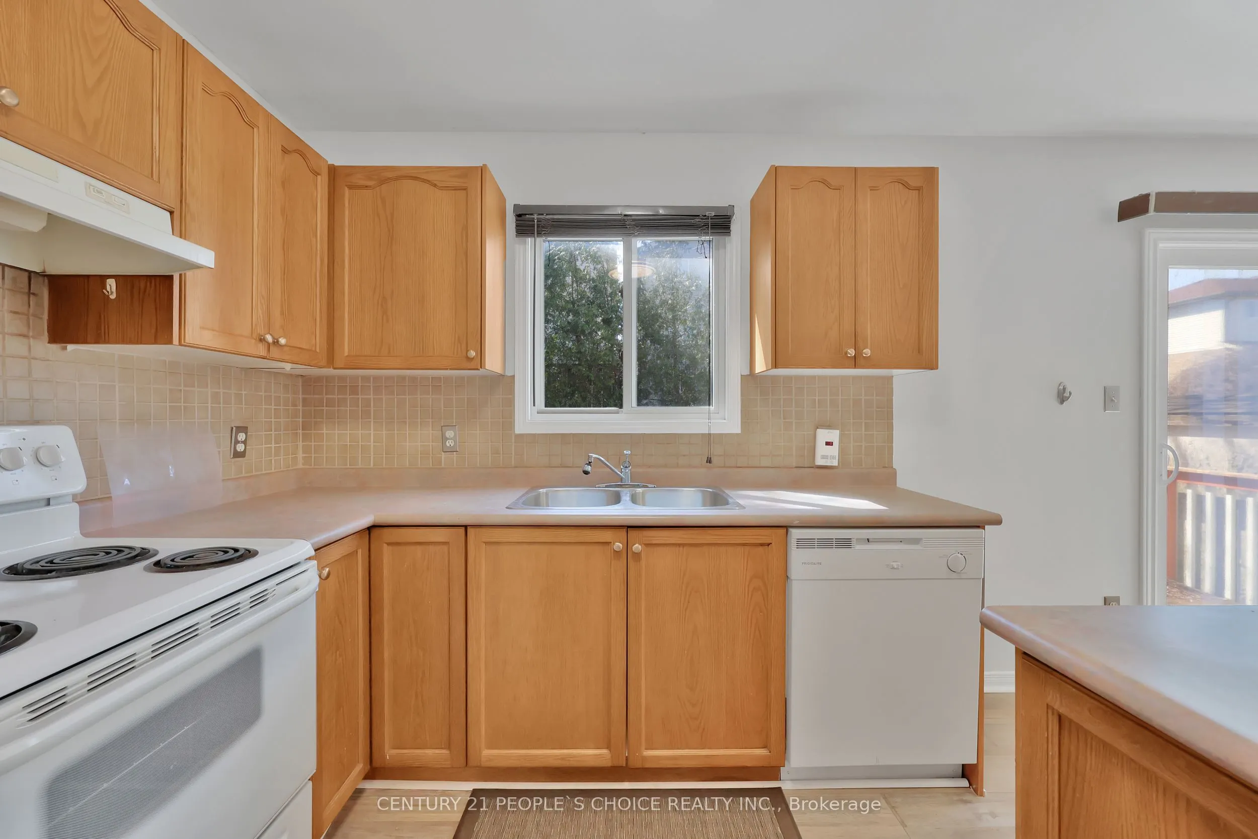 34 PHAIR Crescent