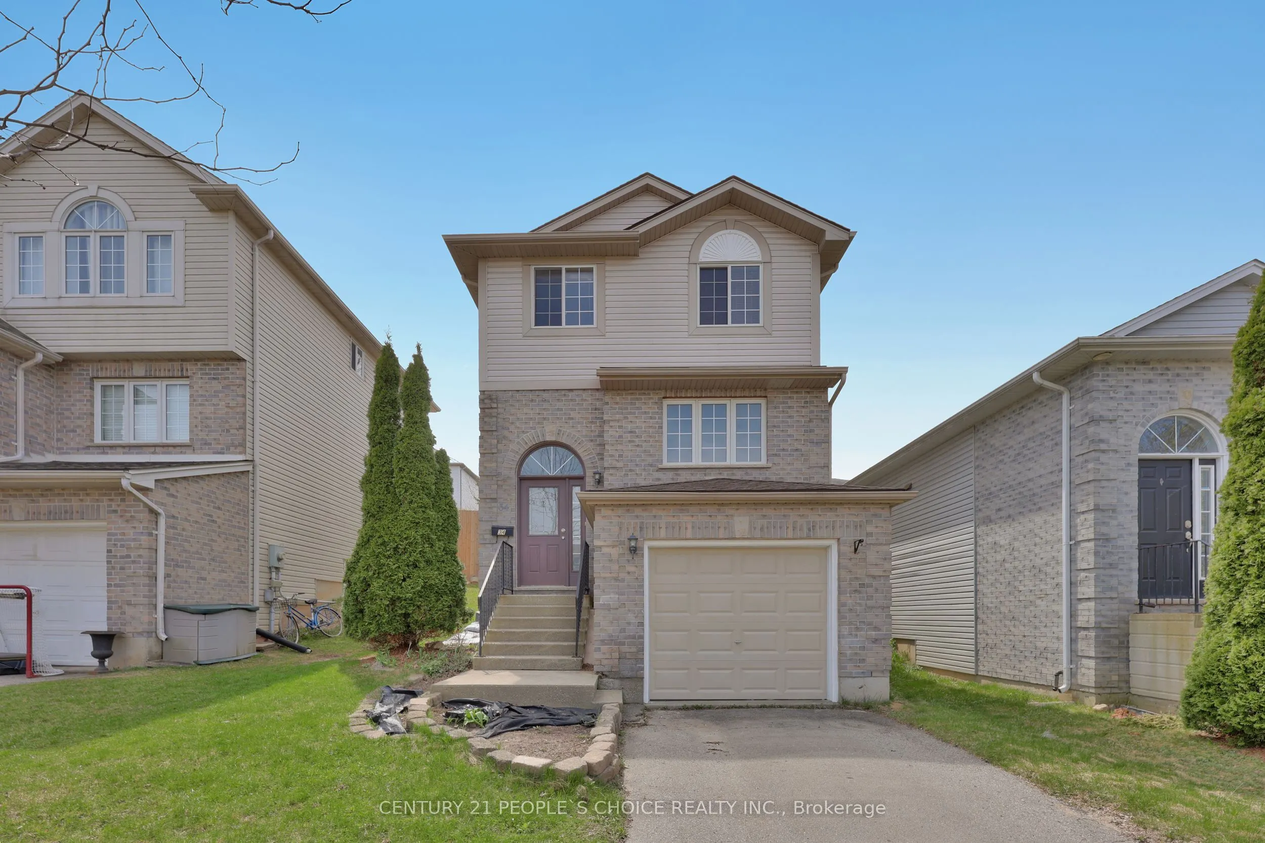 34 PHAIR Crescent