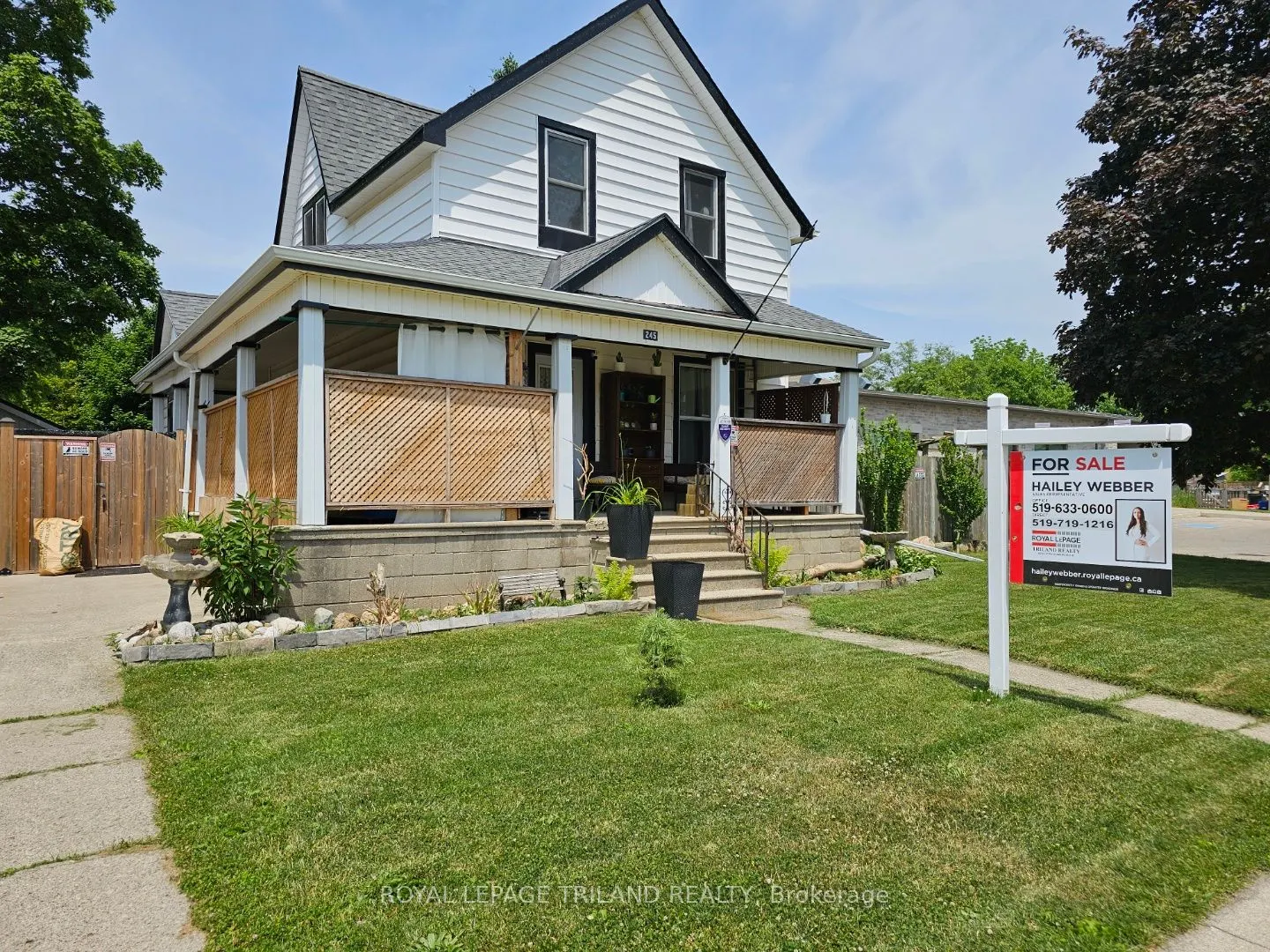 245 SYDENHAM Street E