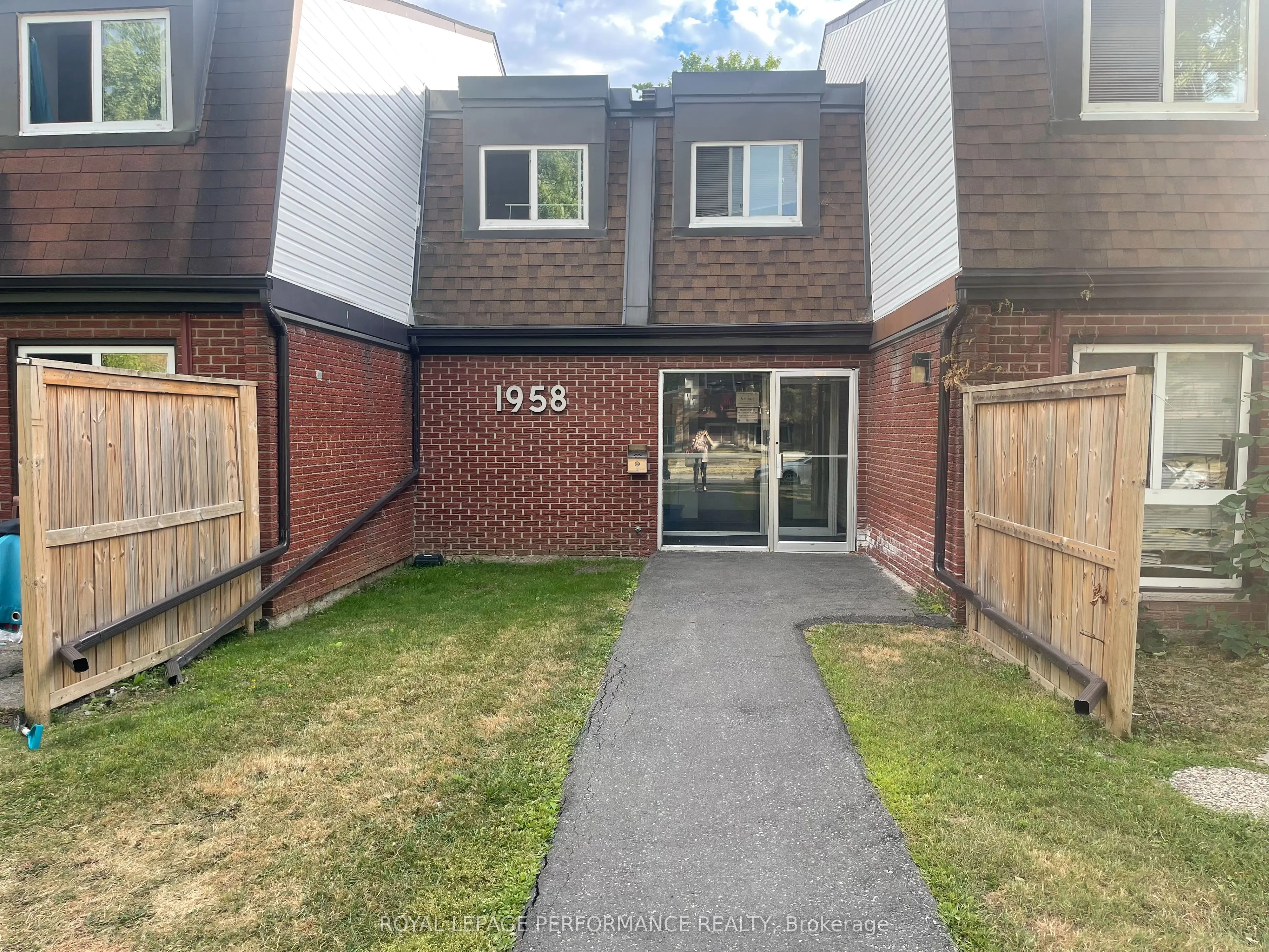 1958 Jasmine Crescent, #90