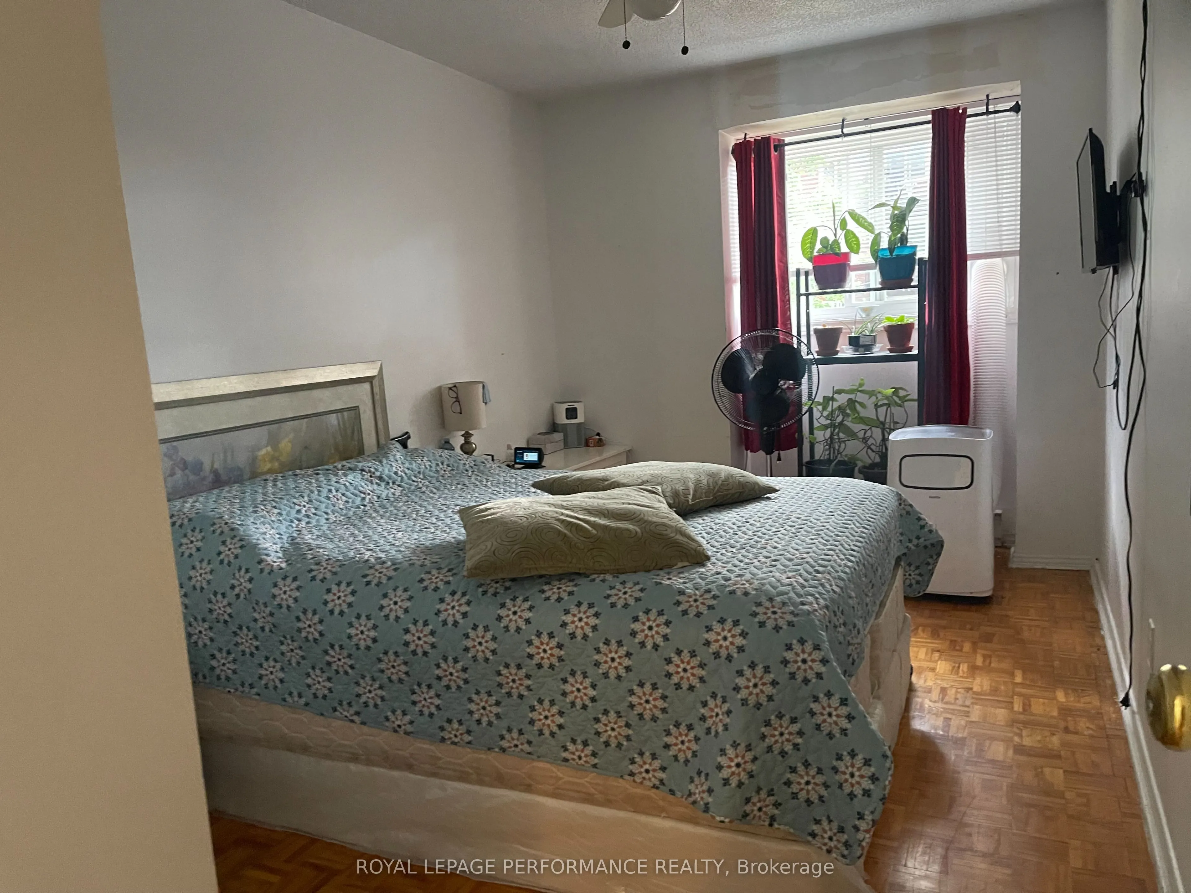 1958 Jasmine Crescent, #90
