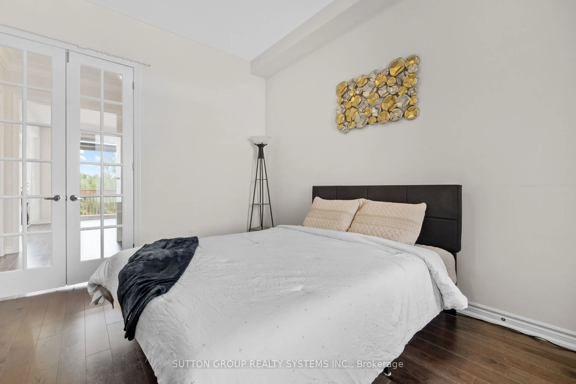 34 Mears Road