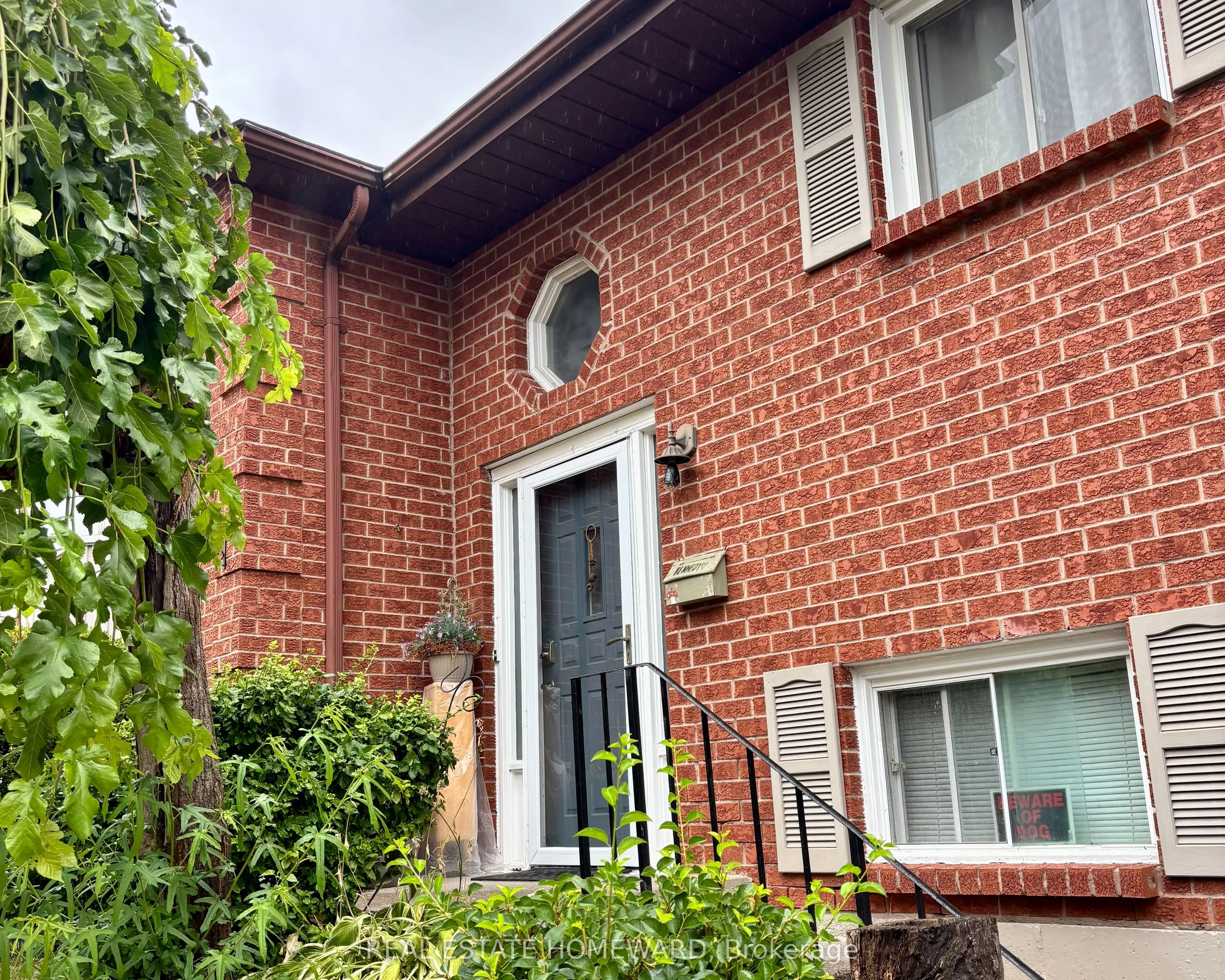 35 Bleeker Avenue