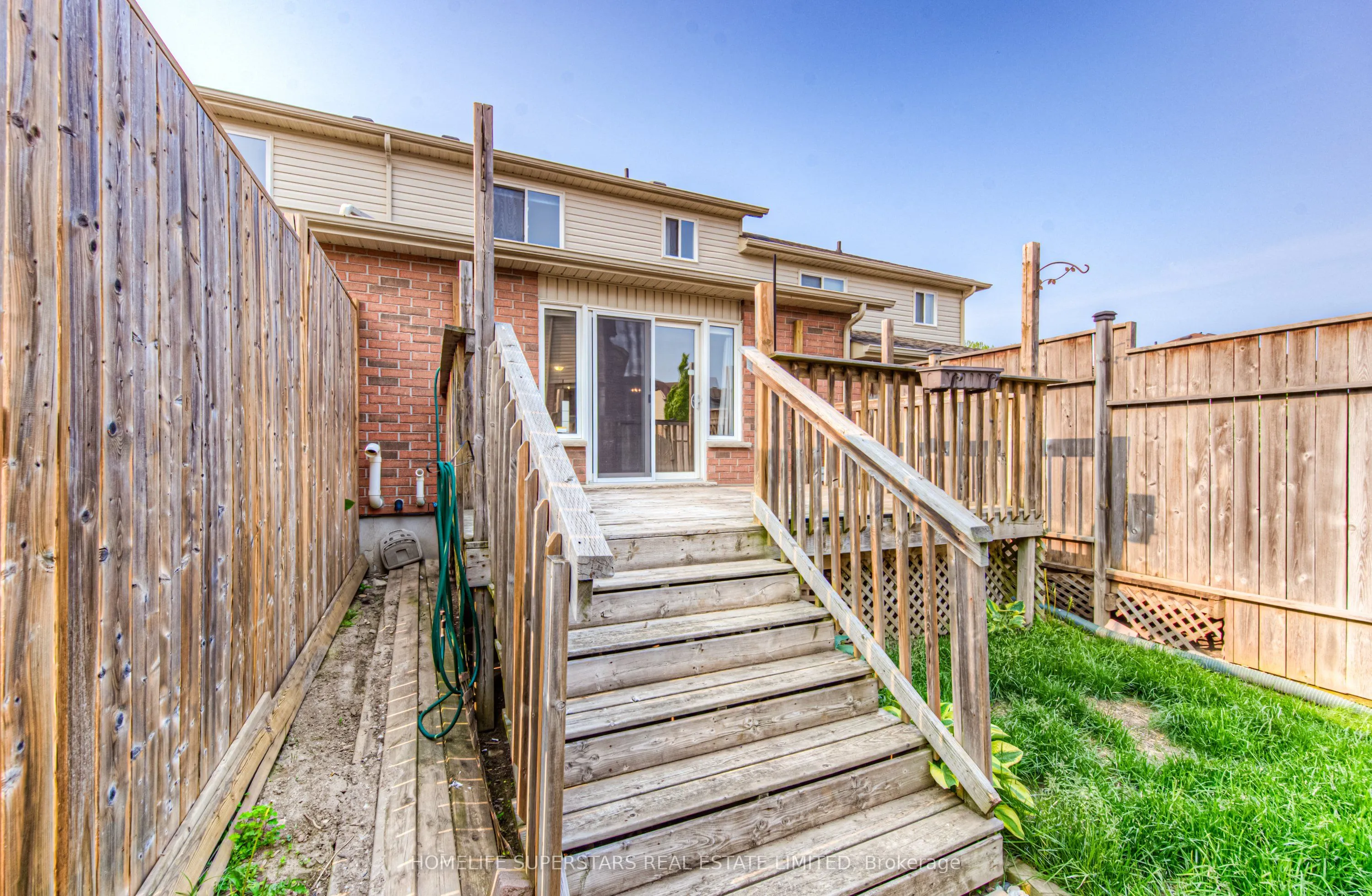 297 BRIARMEADOW DR