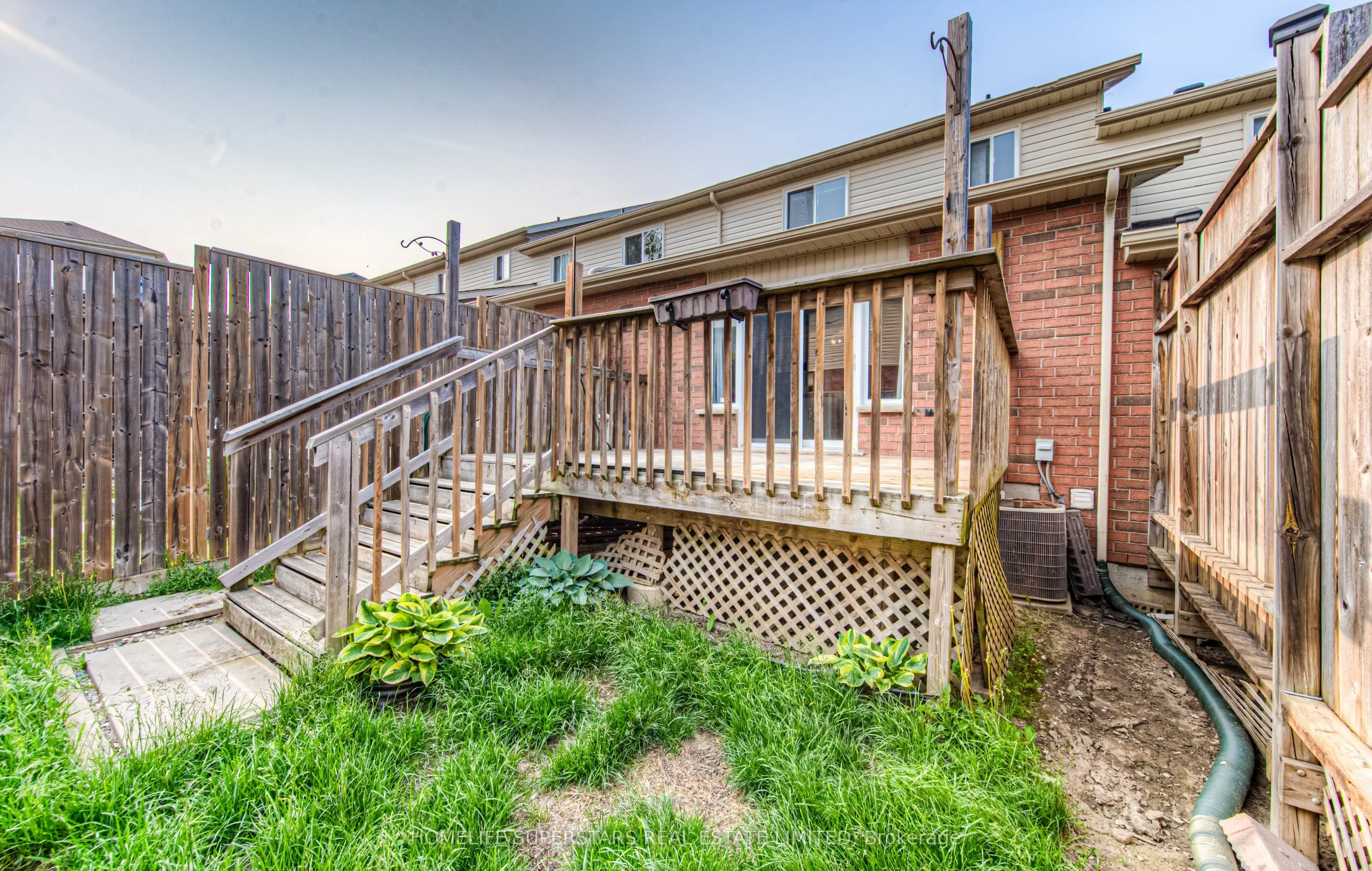 297 BRIARMEADOW DR