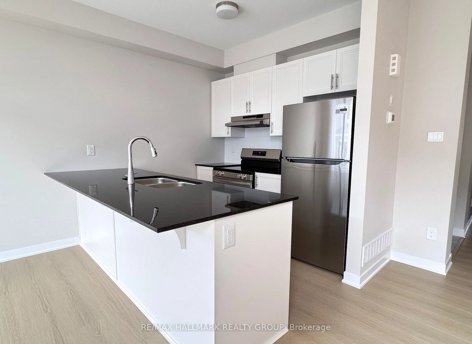 868 Andesite Terrace