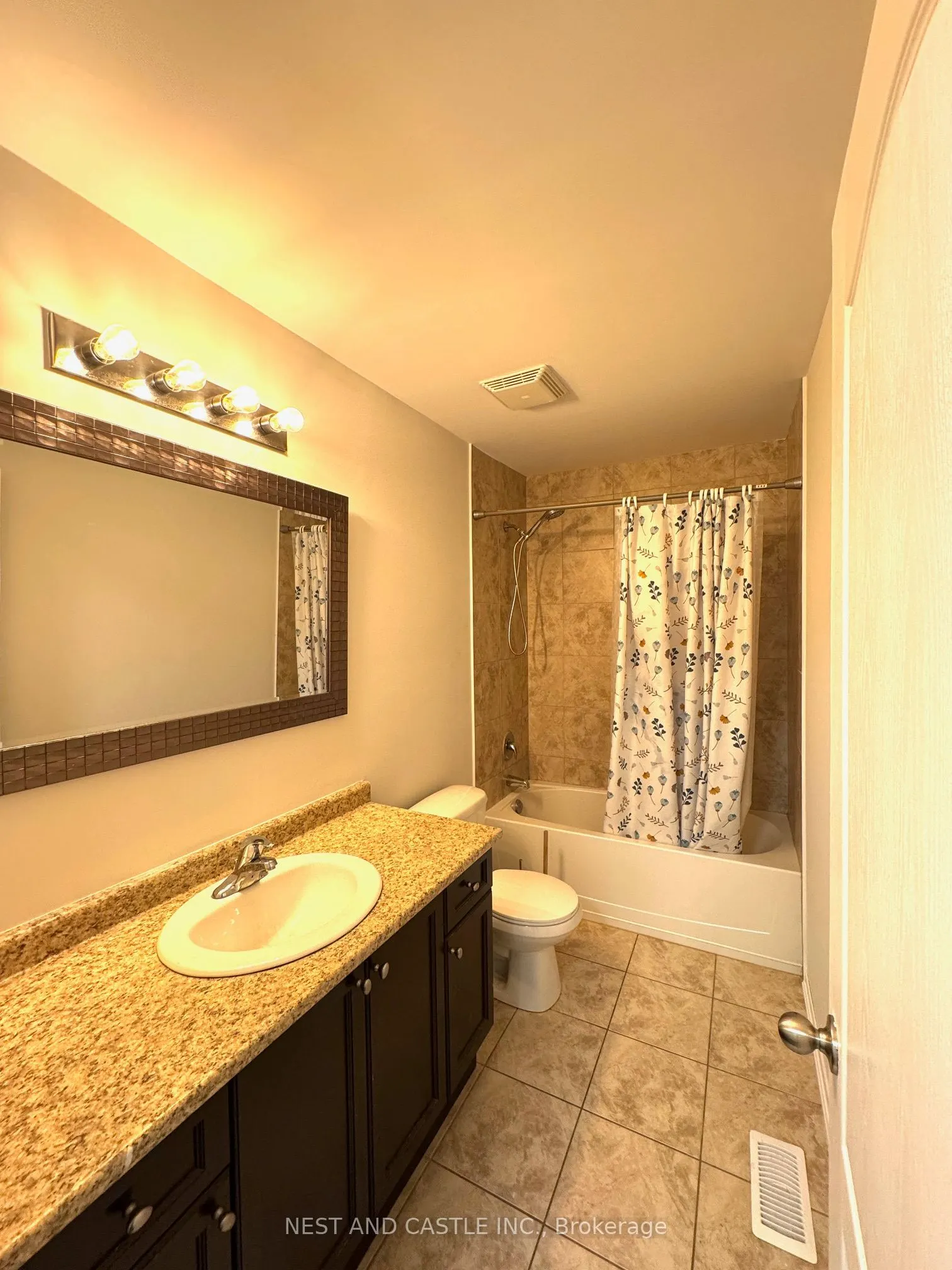 170 Palacebeach Trail, #26