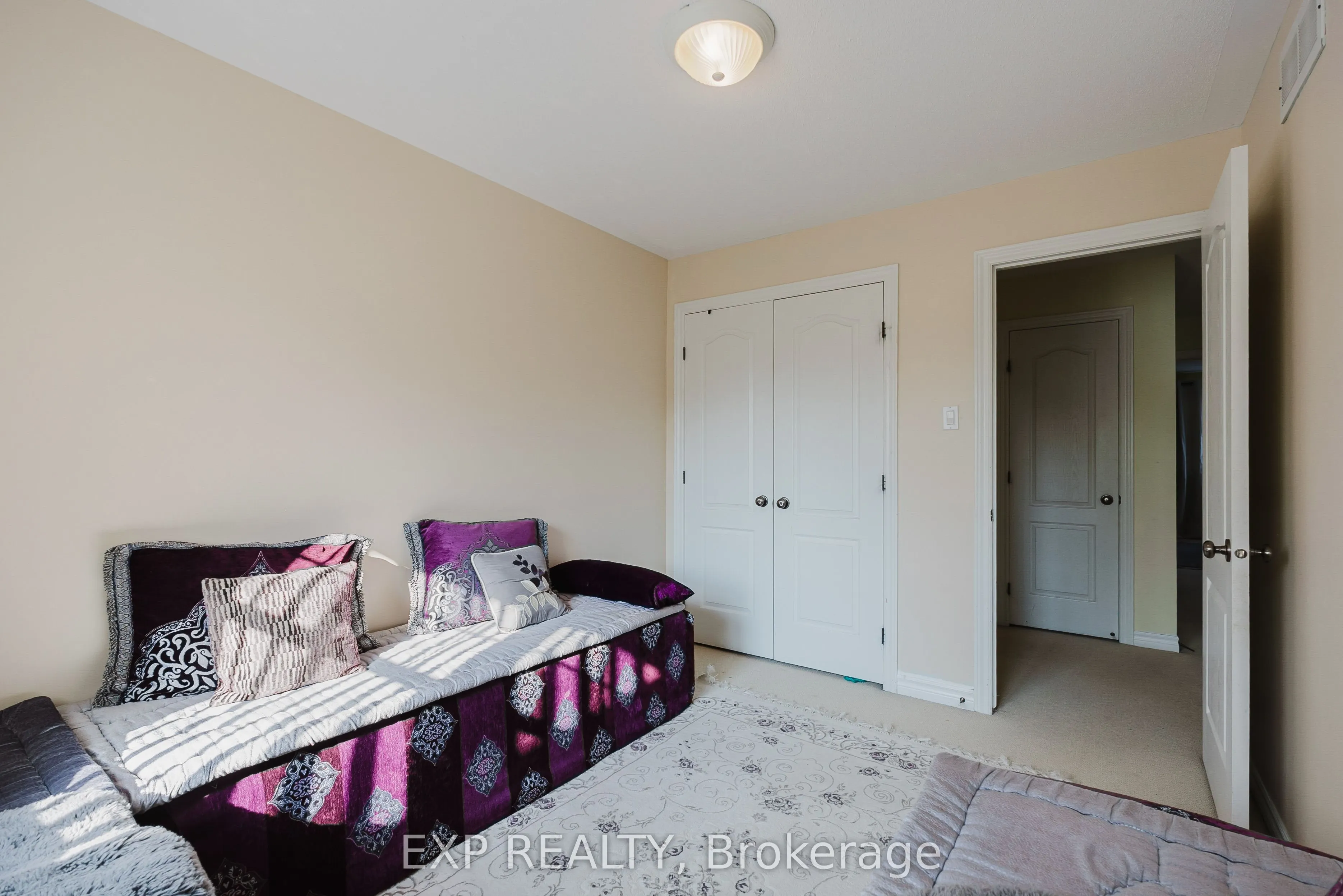 111 Whetstone Crescent
