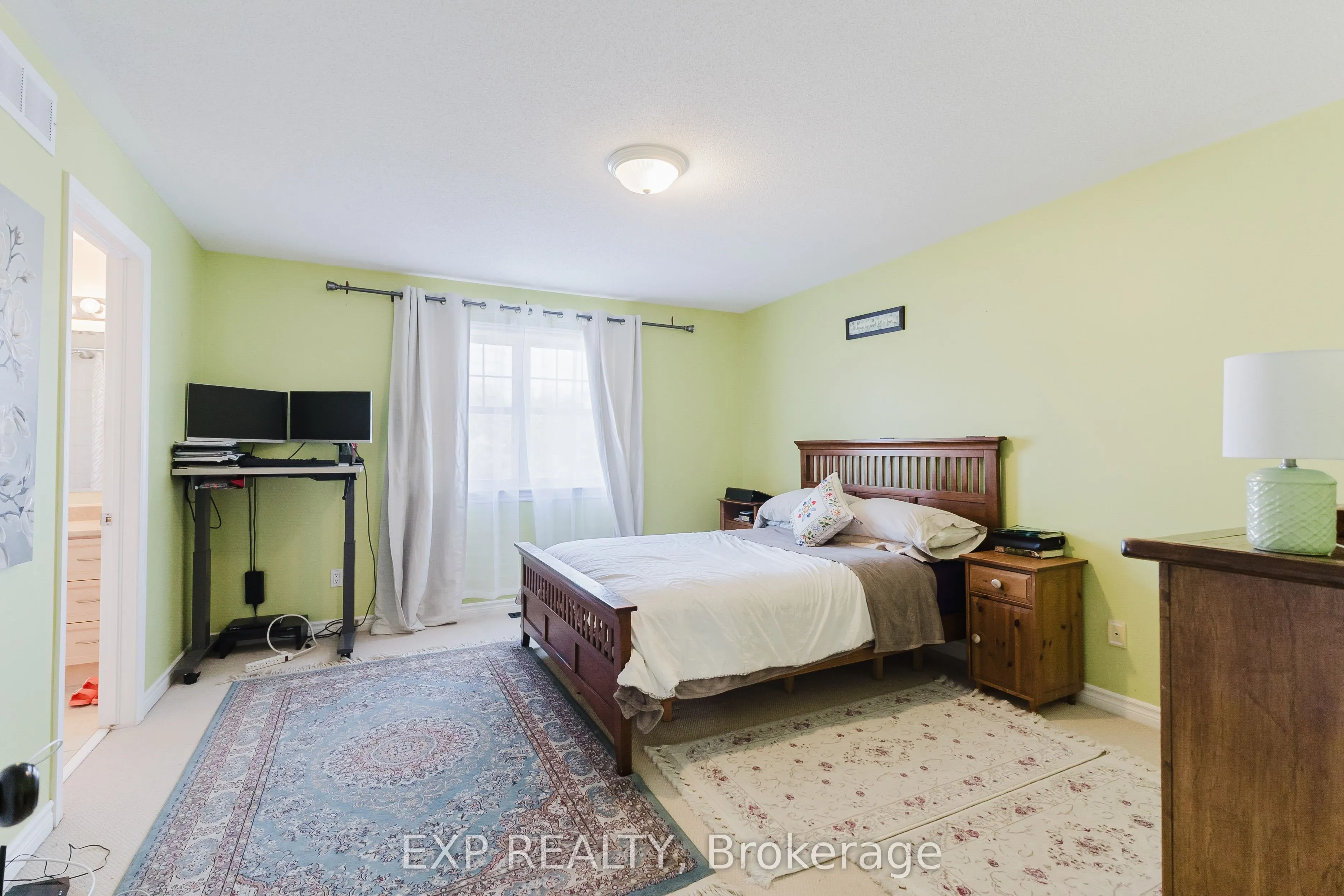 111 Whetstone Crescent