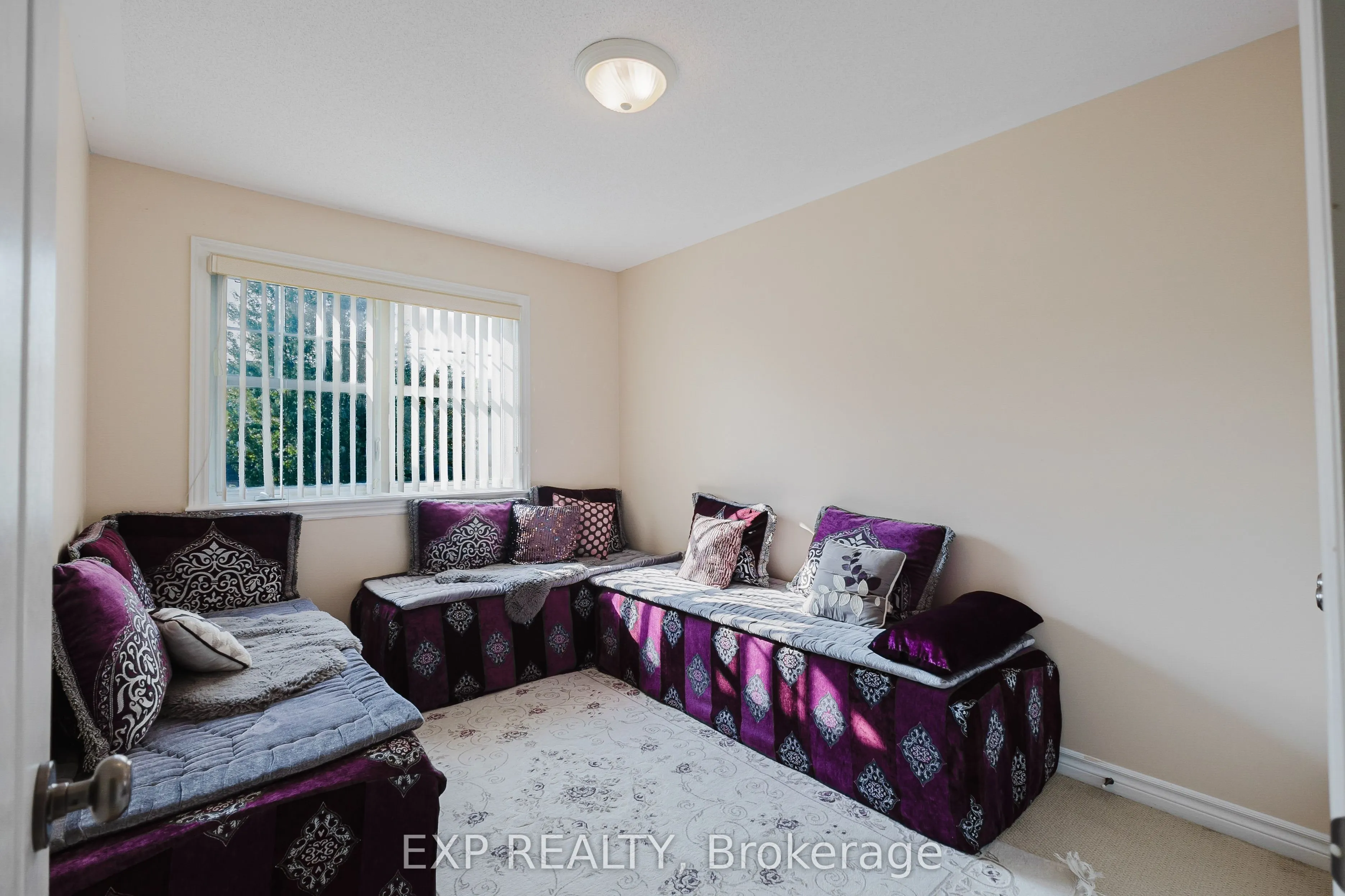 111 Whetstone Crescent