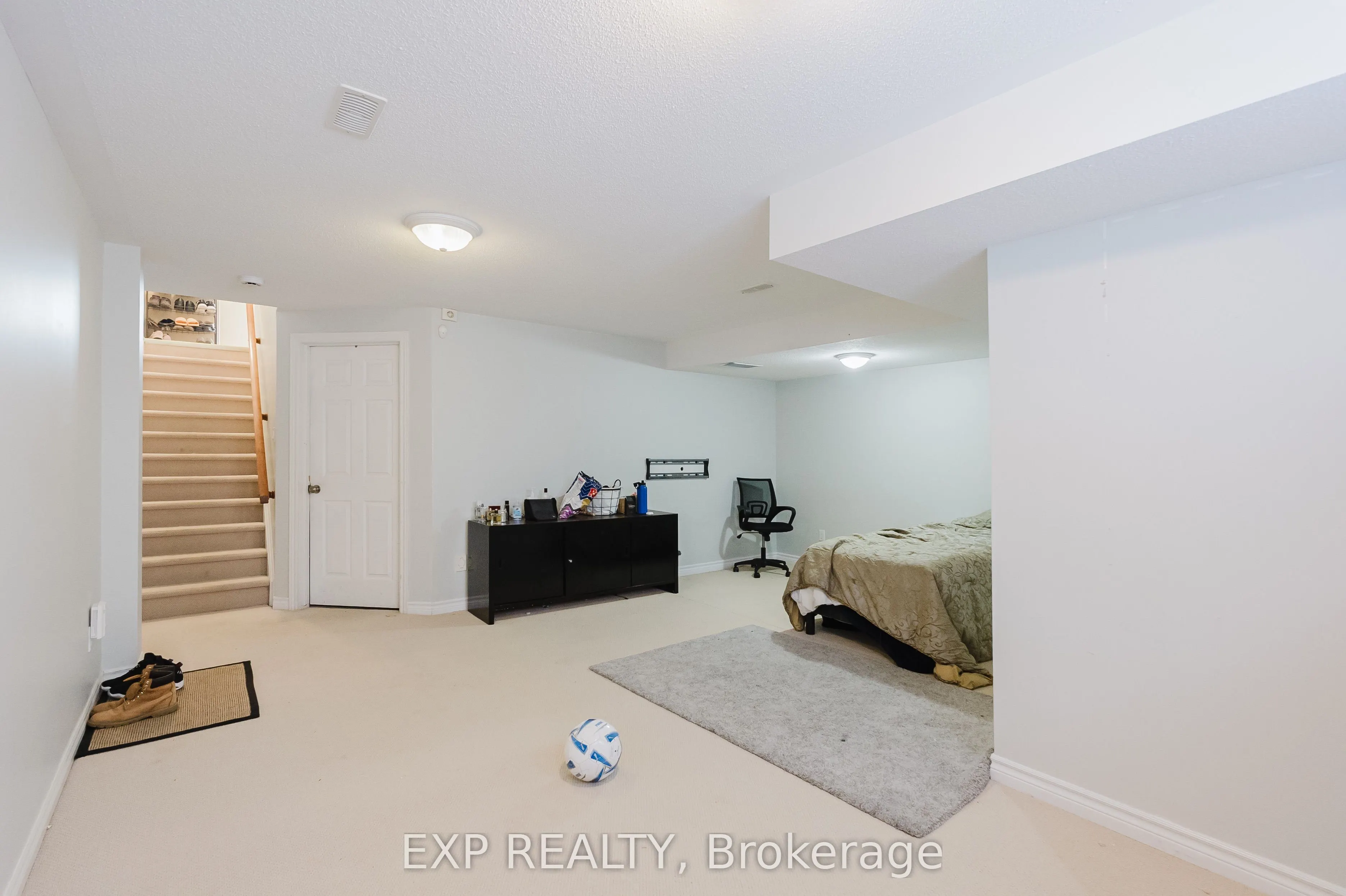 111 Whetstone Crescent