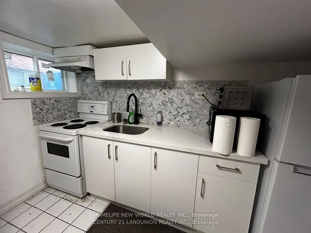 46 Arnold Street, #BSMT RM 1